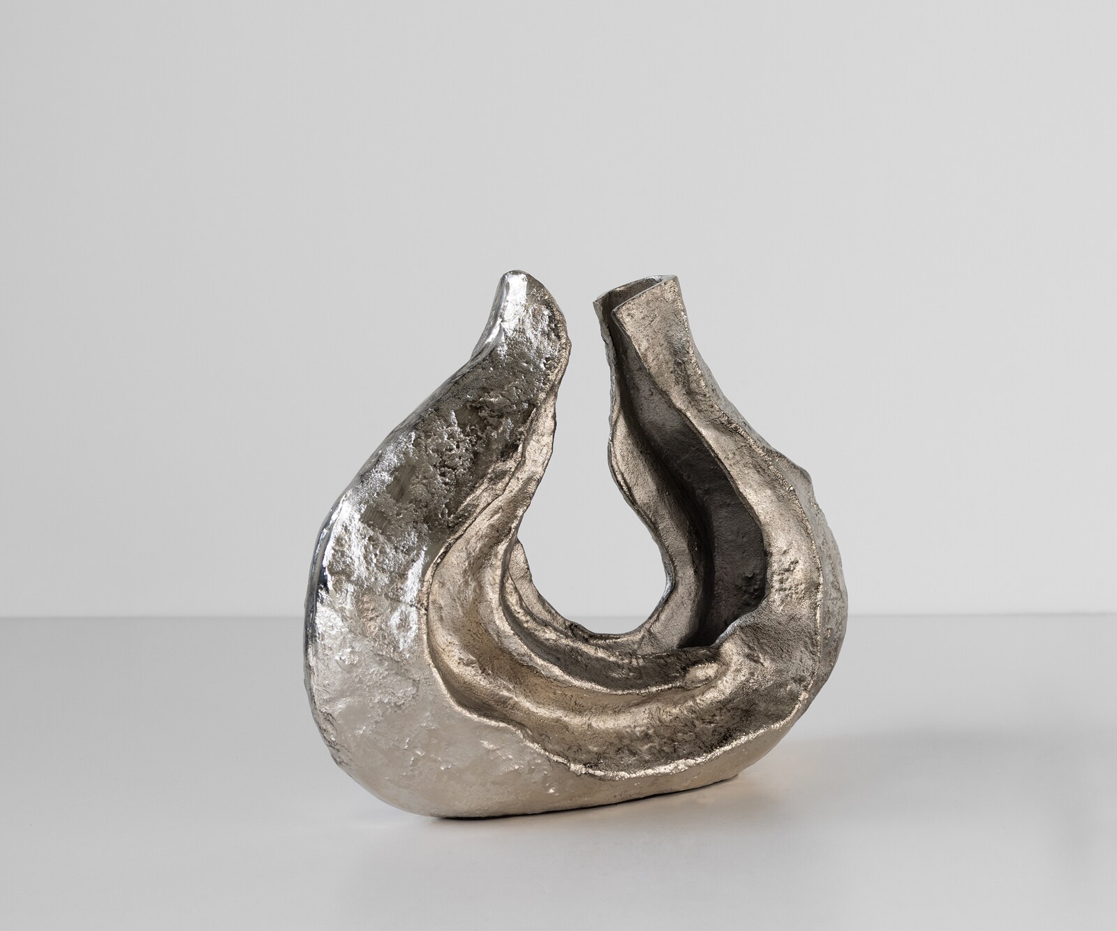 Sculpture Nexora l40 x P15 x H33 cm Aluminium Platin Faite main 3