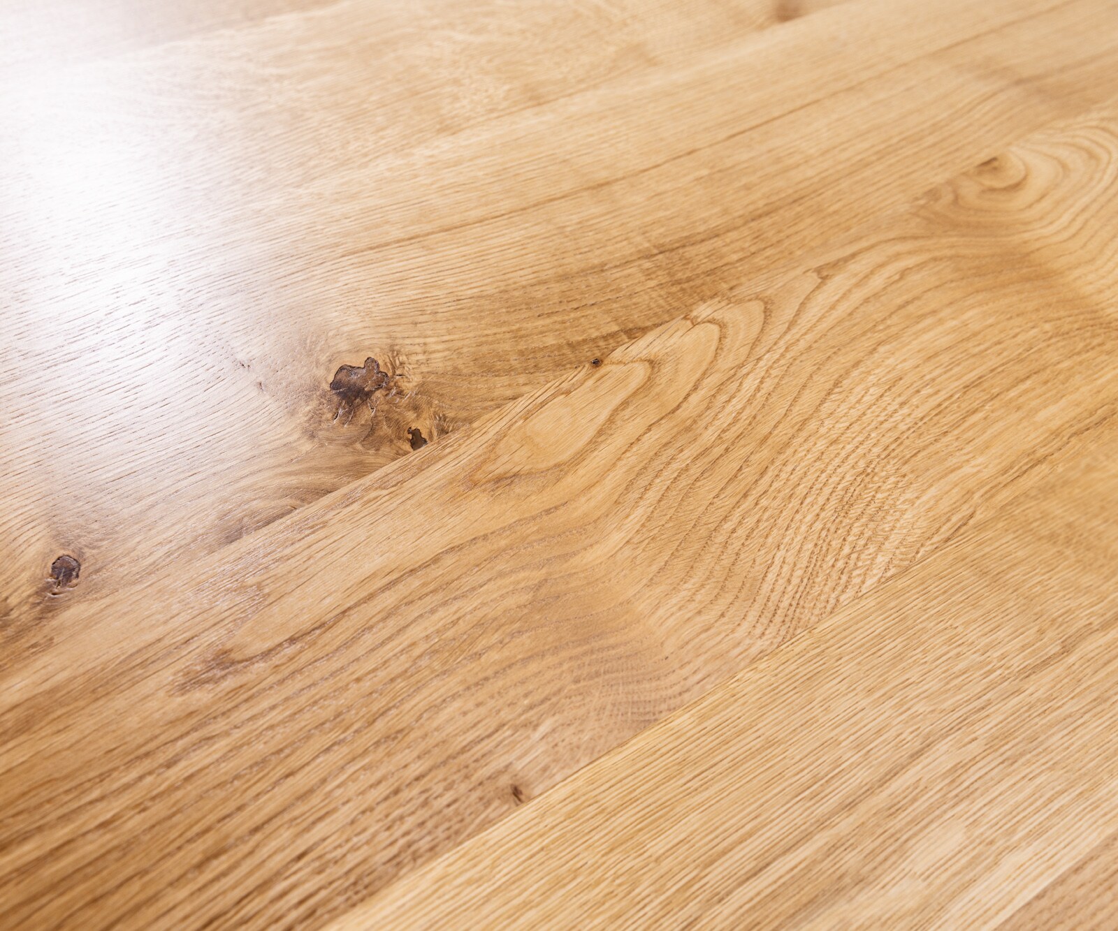 Table à manger Edge Boot 300x120x2,5-3 chêne nature cadre croisé rectangle acier inoxydable bord suisse 3