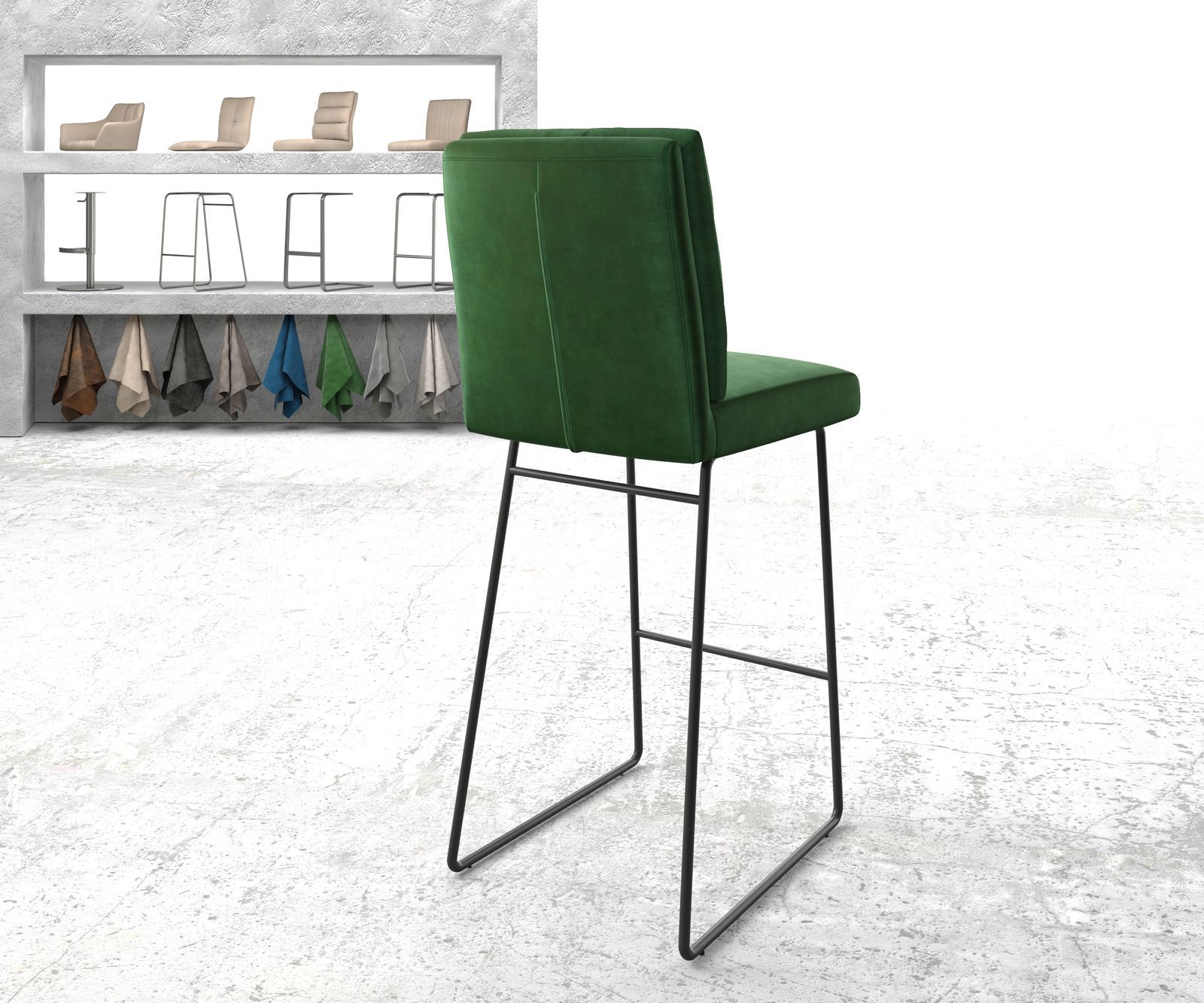 Chaise-de-bar Pela-Flex velours vert cadre de patins métal 2