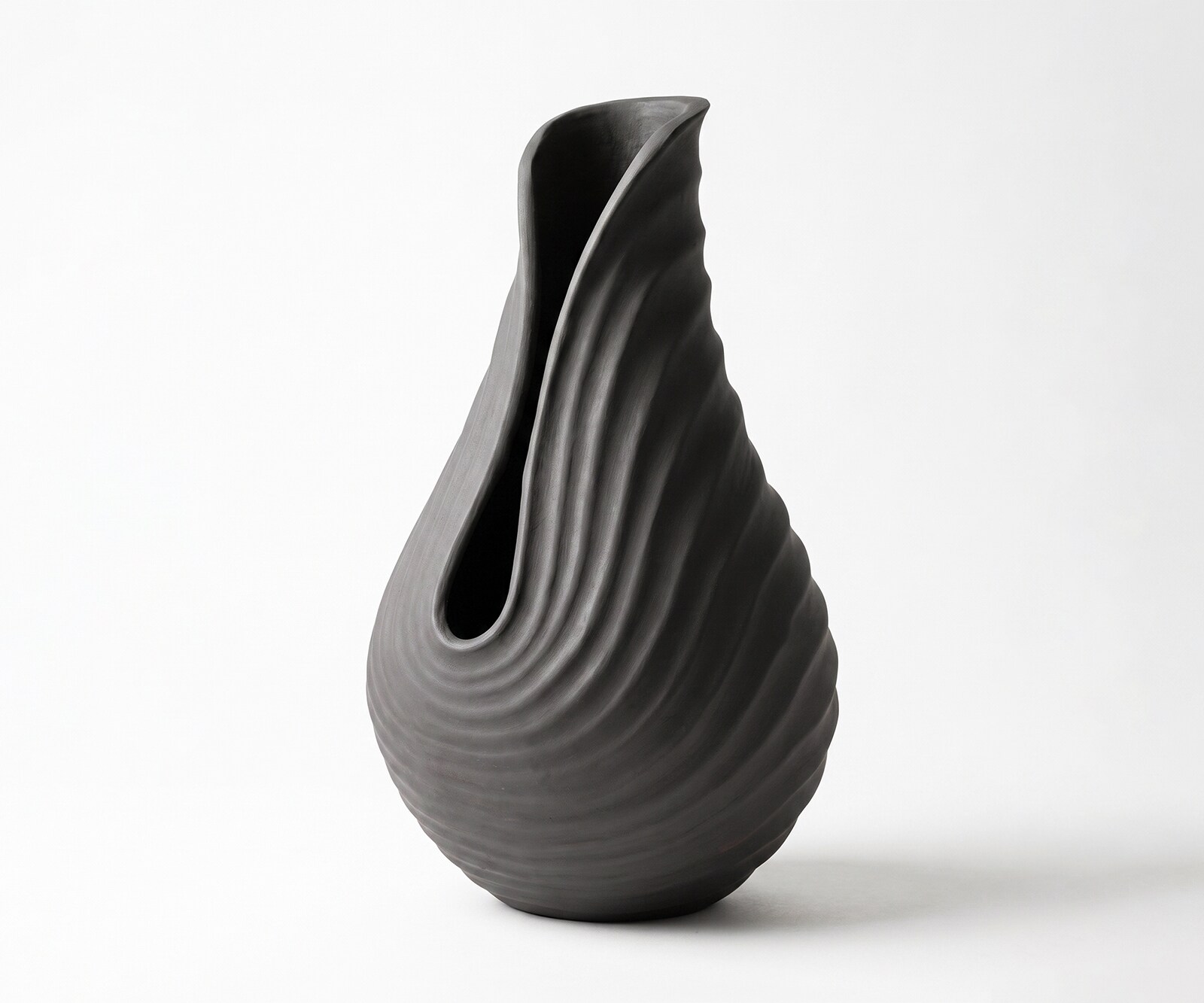 Vase Helixa l20 x P21 x H35 cm Aluminium Basalt Moulé