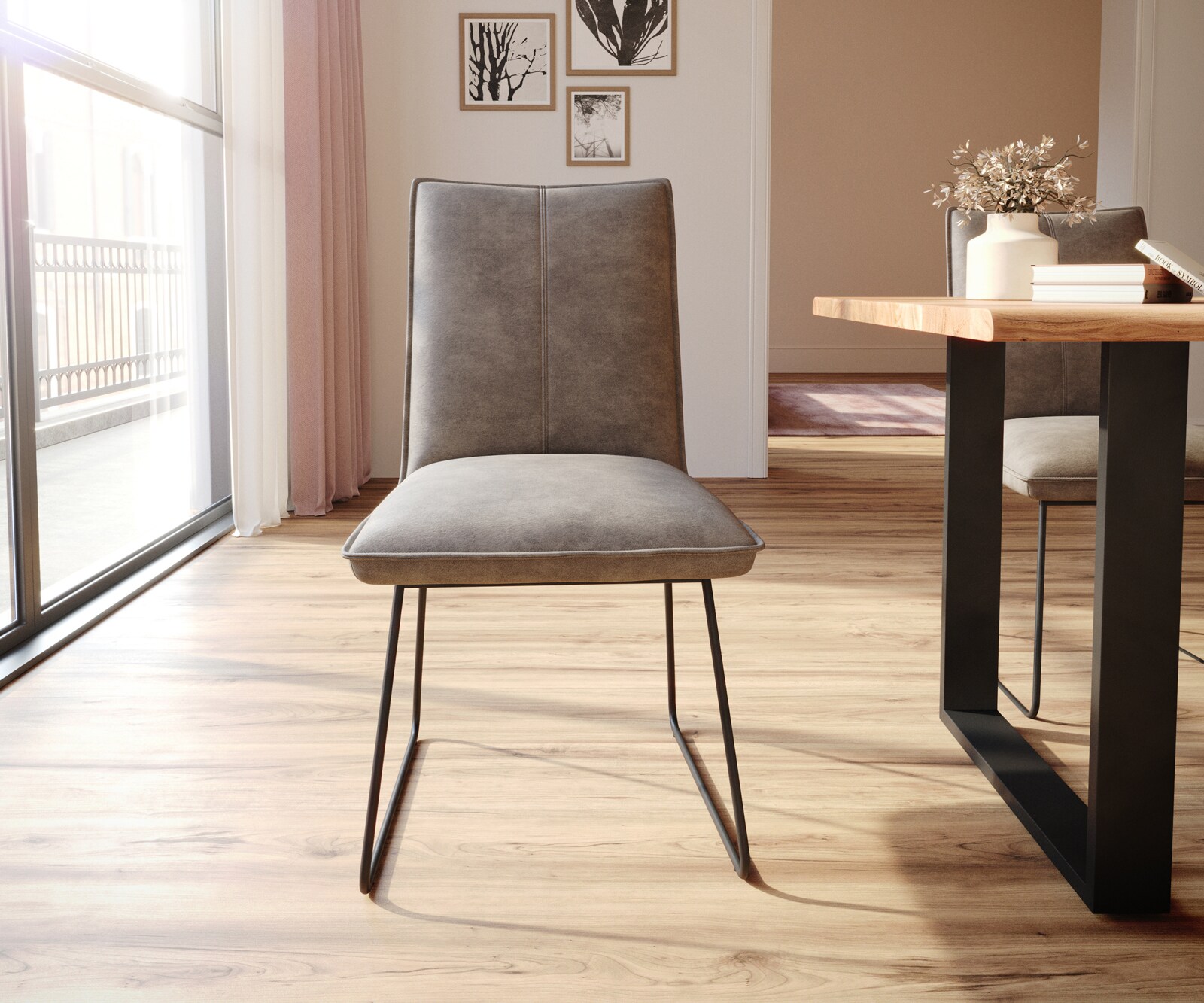Chaise-de-salle-à-manger Lelio-Flex microvelours taupe vintage pied trapèze noir ressorts ensachés 1