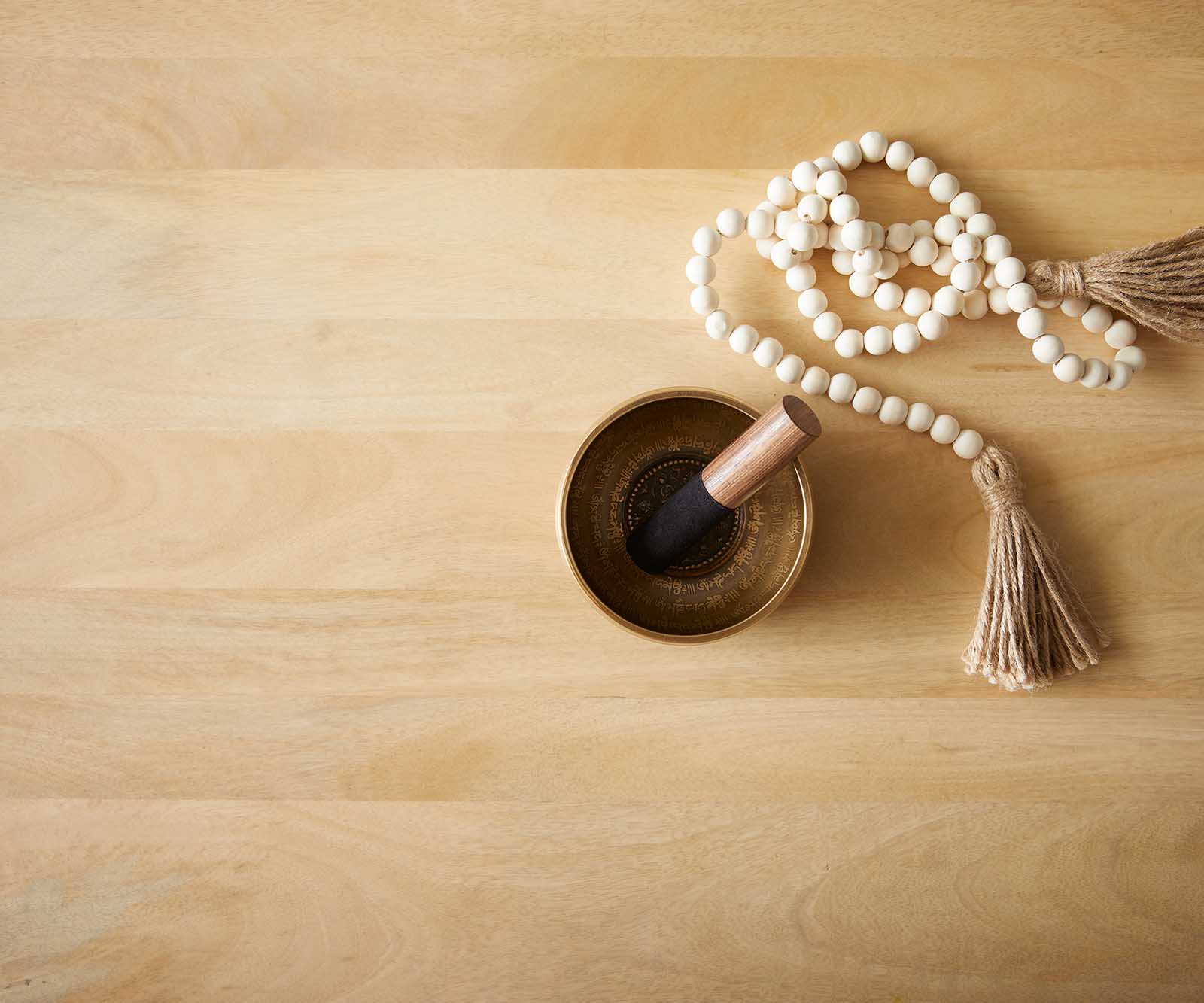 Table-basse Budaya 80x60 cm Manguier Nature 2 tiroirs Pied rond 6 Table-basse Budaya 80x60 cm Manguier Nature 2 tiroirs Pied rond 6