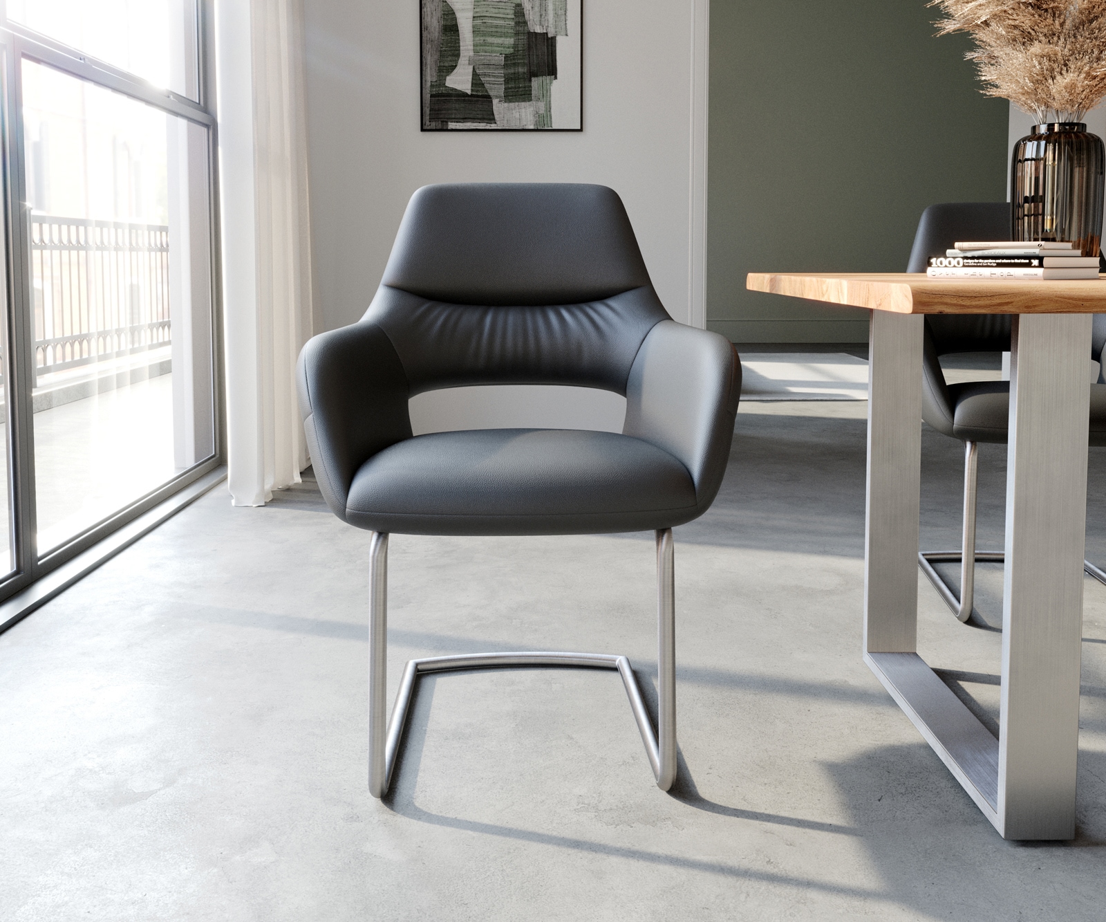 Cantilever Yago-Flex avec accoudoirs cuir de vache noir pied cantilever rond acier inoxydable brossé ressorts ensachés 1 Cantilever Yago-Flex avec accoudoirs cuir de vache noir pied cantilever rond acier inoxydable brossé ressorts ensachés 1