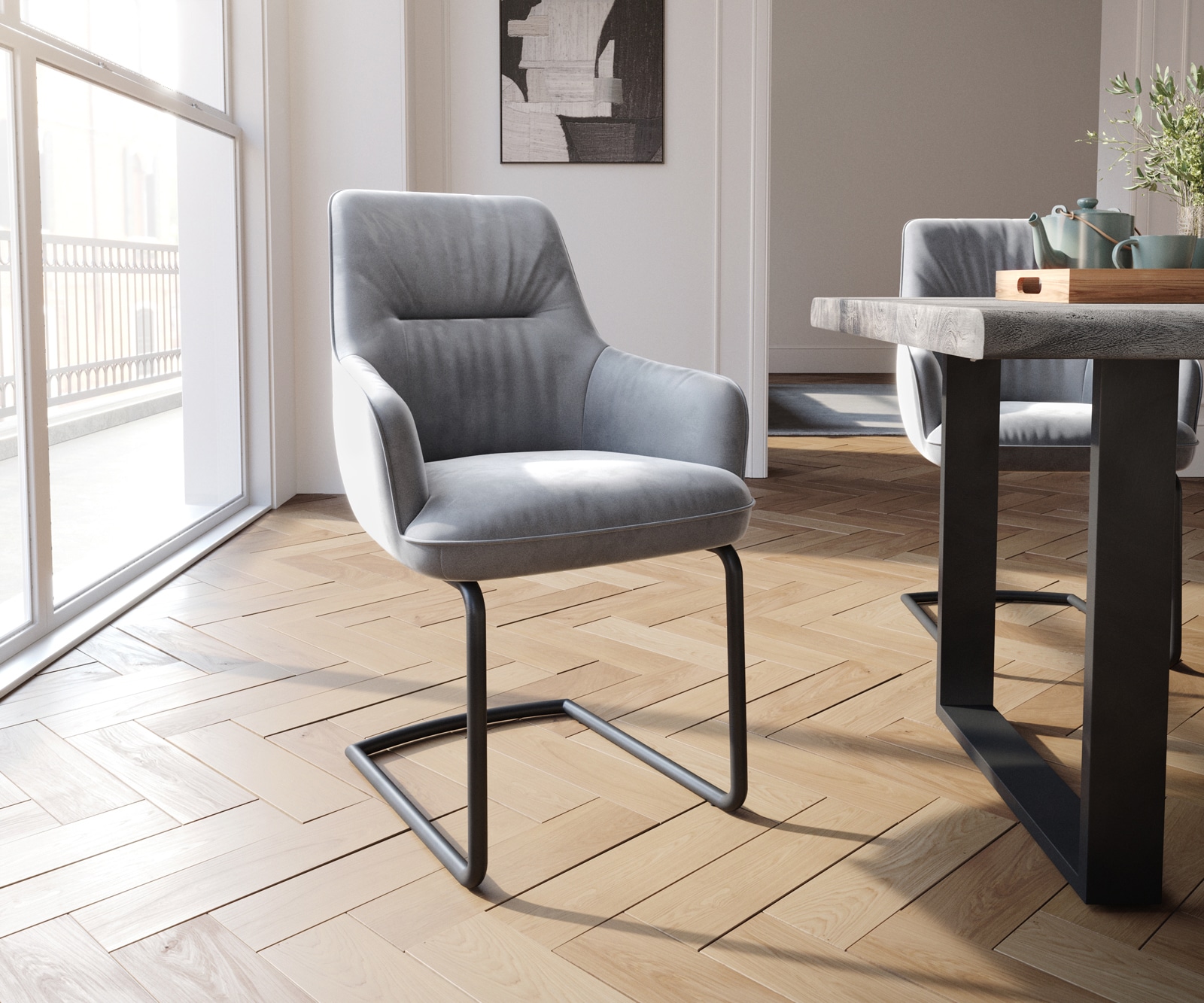 Cantilever Zelia-Flex avec accoudoirs velours gris pied cantilever rond noir ressorts ensachés Cantilever Zelia-Flex avec accoudoirs velours gris pied cantilever rond noir ressorts ensachés