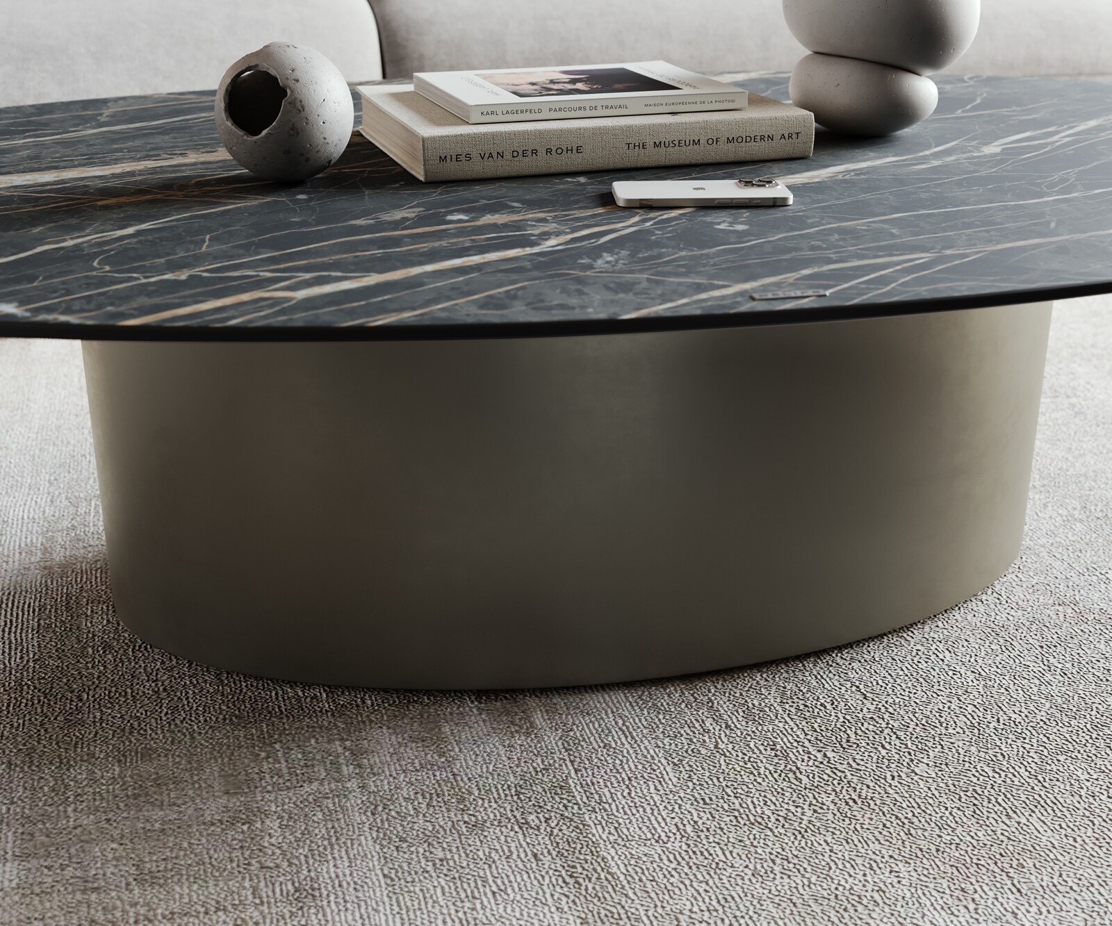 Table-basse Casilda 150x90 cm Céramique Laminam®Noir Desir Marron Pied central Finition à effet titane 5
