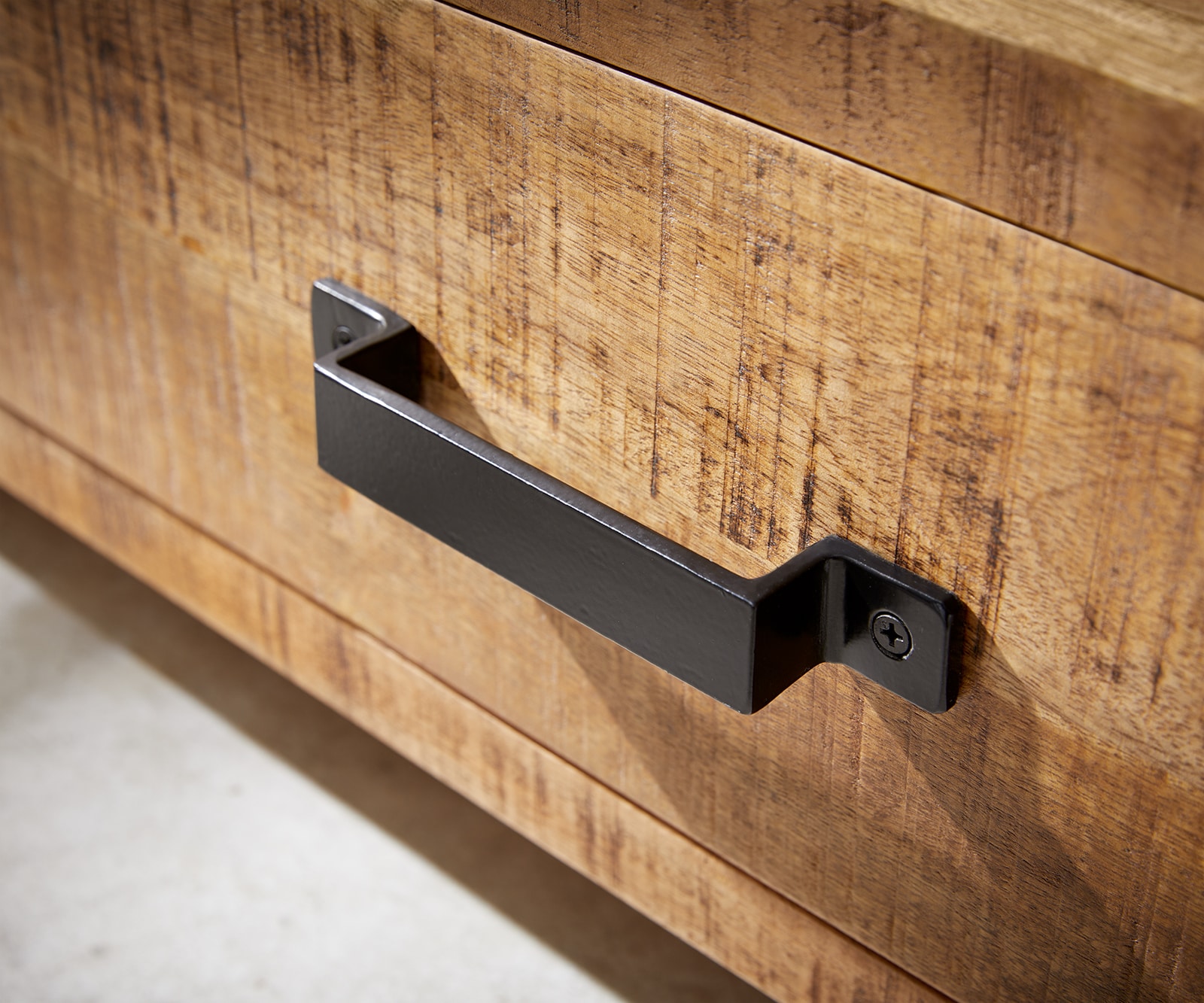 Table TV Crompton Mango Naturel Métal Noir 200 cm 2 portes 1 tiroir 1 compartiment 2 Table TV Crompton Mango Naturel Métal Noir 200 cm 2 portes 1 tiroir 1 compartiment 2