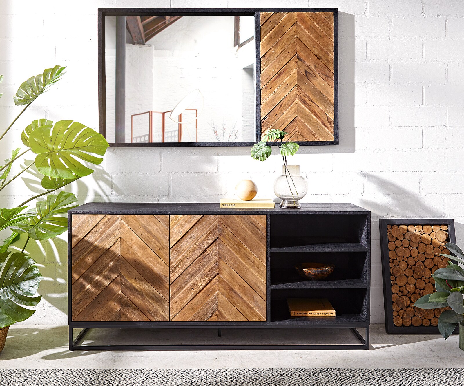 Buffet Famke 145 cm mangue teck 2 portes 3 compartiments 1