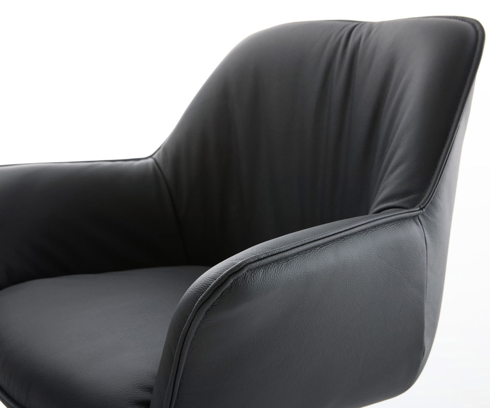 Chaise-de-salle-à-manger Keila-Flex avec accoudoirs cuir de vache noir 4 pieds coniques acier inoxydable brossé 4 Chaise-de-salle-à-manger Keila-Flex avec accoudoirs cuir de vache noir 4 pieds coniques acier inoxydable brossé 4