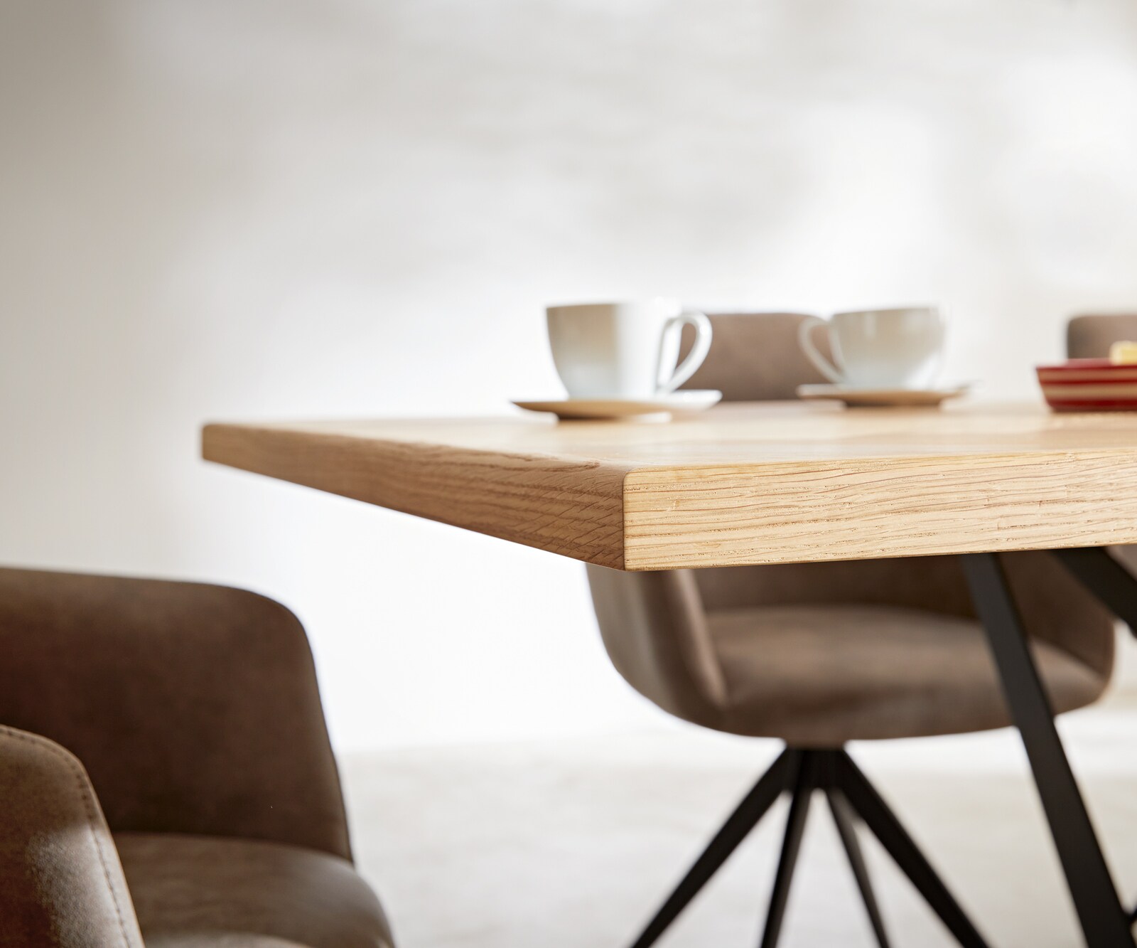 Table à manger Edge-pure 200x100 chêne nature Fishbone Spider acier plat noir 4