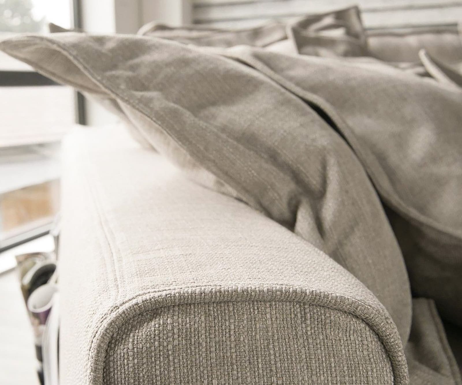 Canapé Noelia 240x145 cm couleur ivoire avec coussin canapé avec housse 1 Canapé Noelia 240x145 cm couleur ivoire avec coussin canapé avec housse 1
