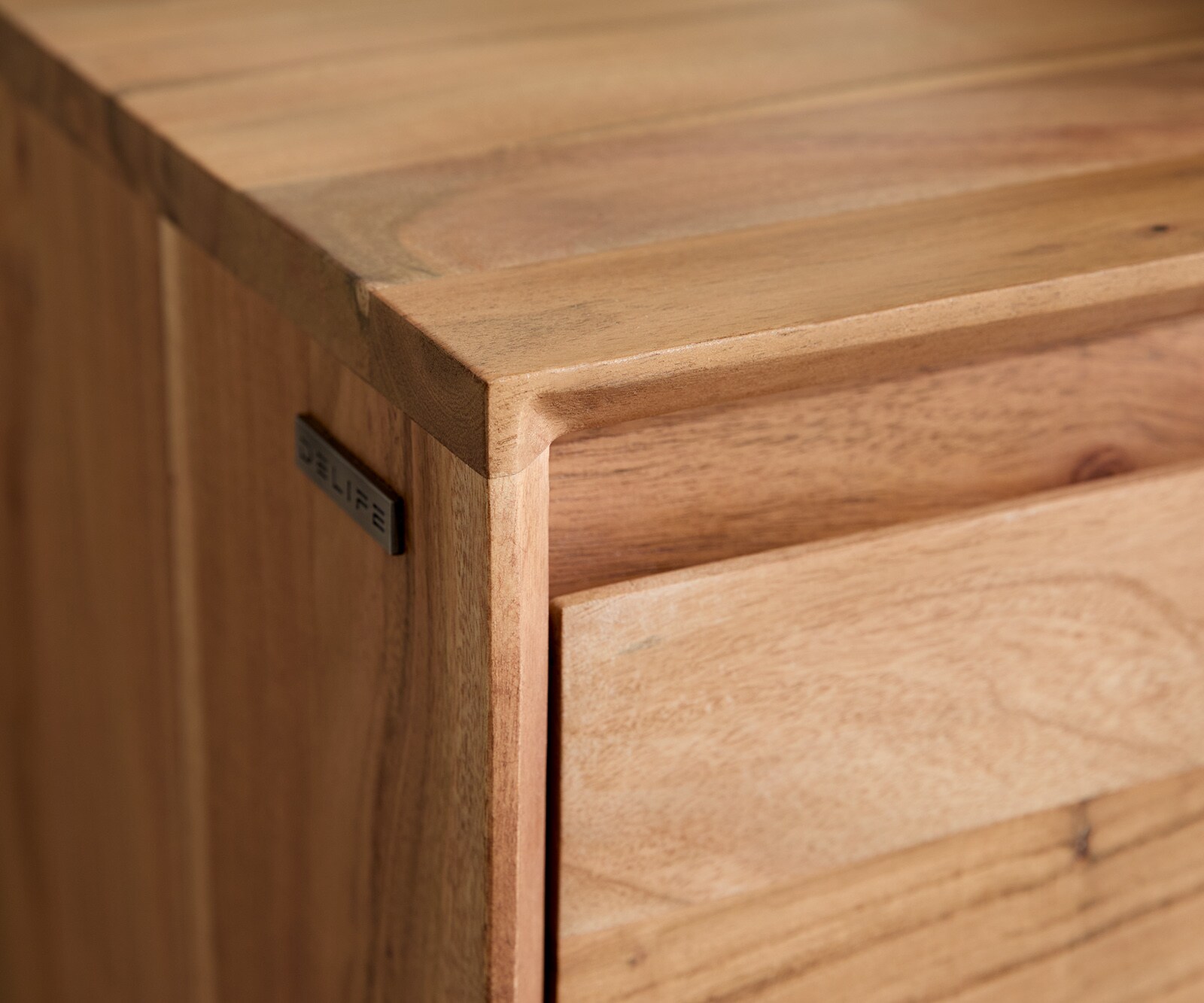 Meuble-TV Elandor 175 cm acacia naturel 2 portes 4 tiroirs pied en bois 5