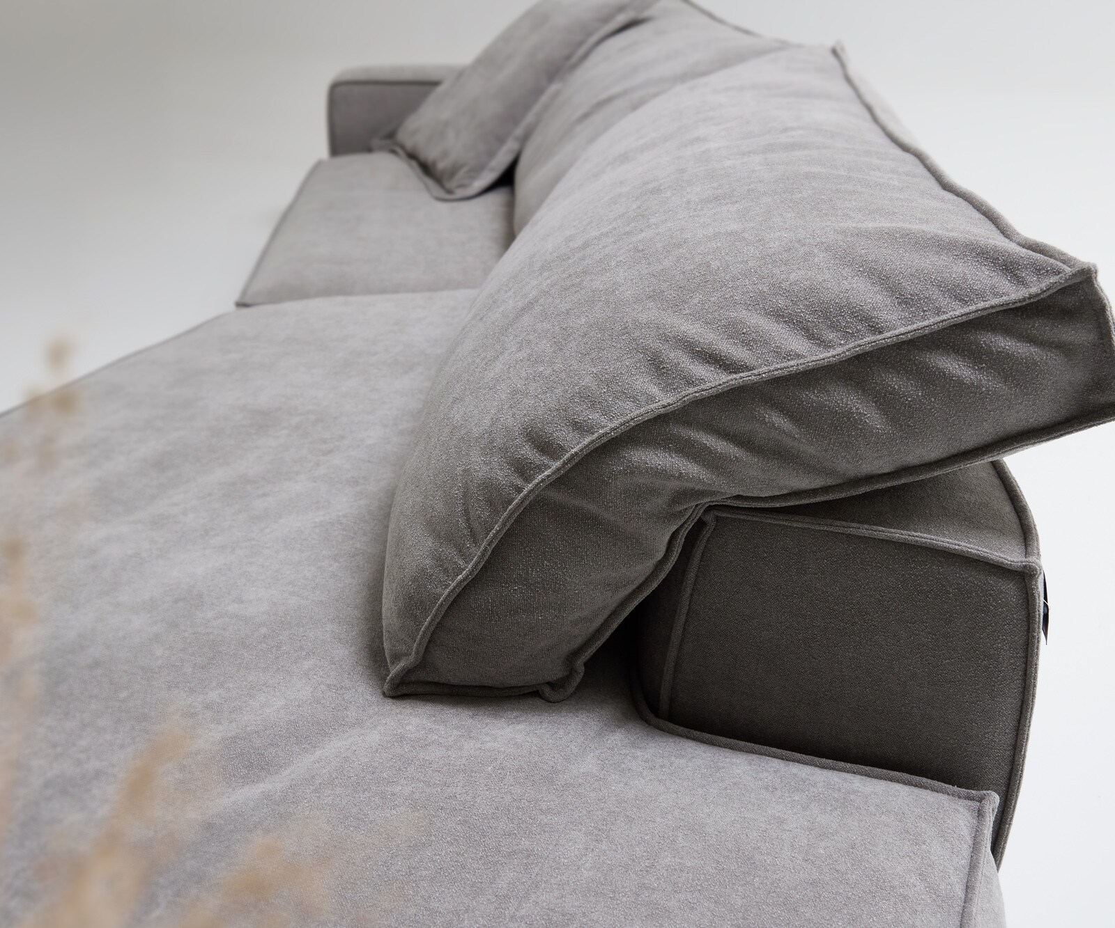 Bigsofa Snoosh 400x150 cm Tissu structuré gris soft avec méridienne à droite 5