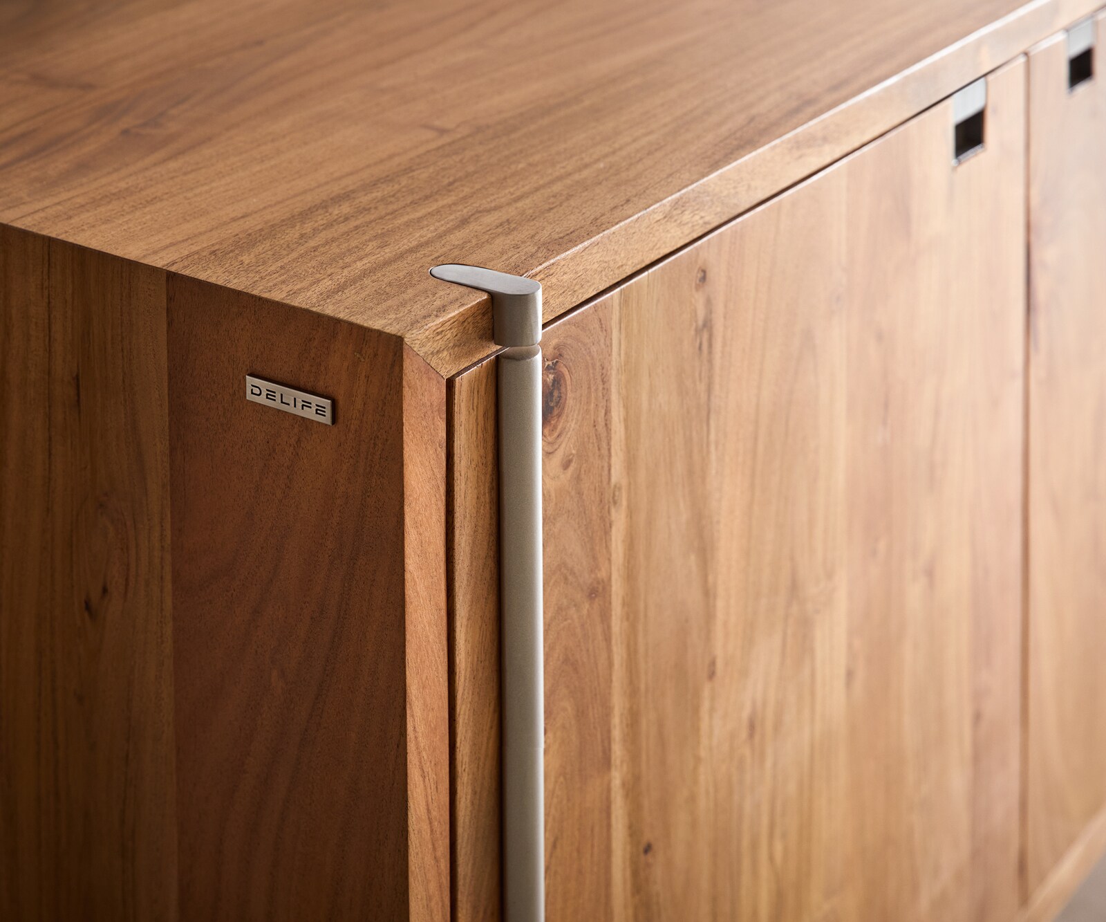 Buffet Rivoro 210 cm acacia naturel 4 portes 4