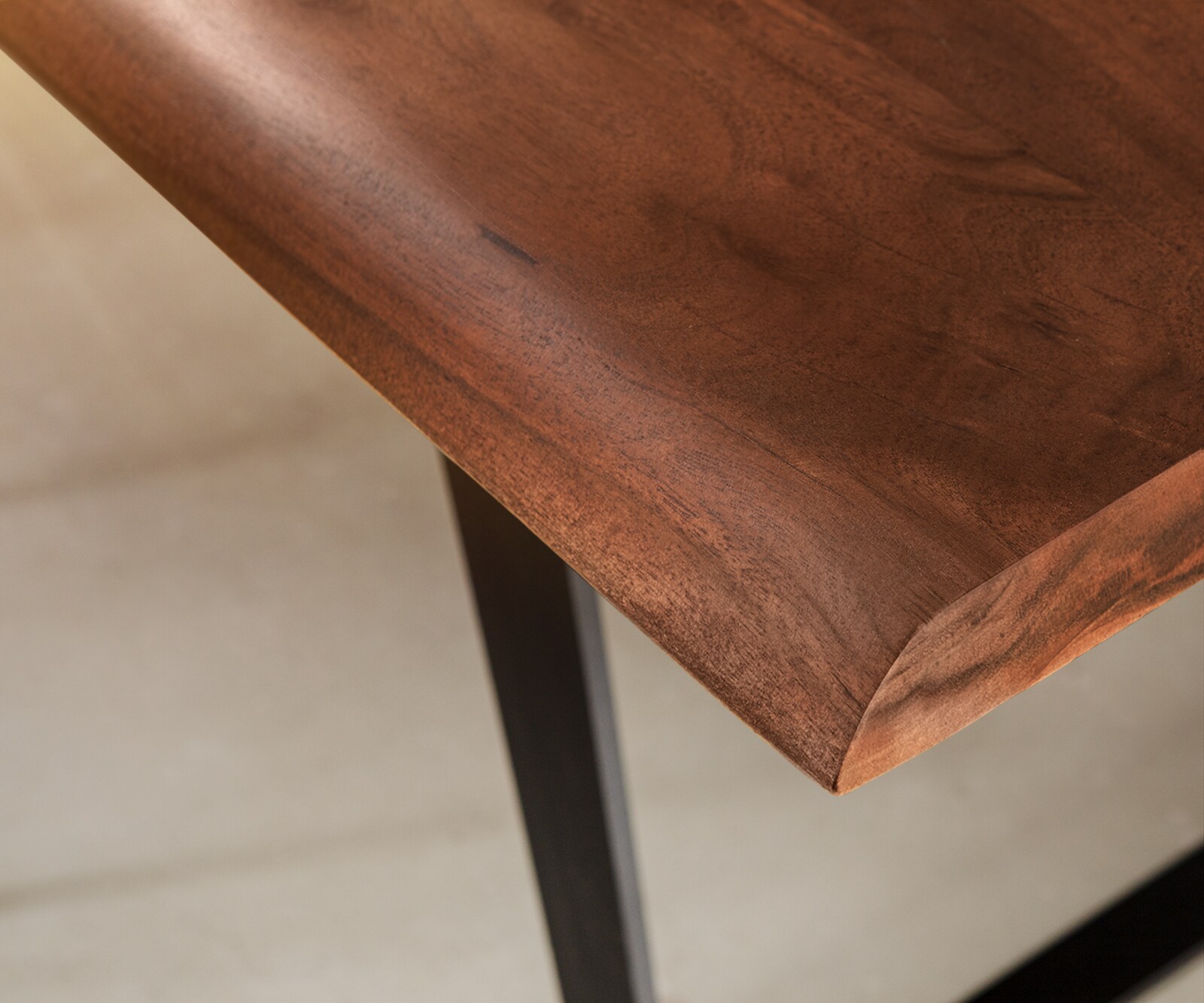 Table-à-manger Edge 300x100 XL acacia marron métal incliné Live-Edge 4