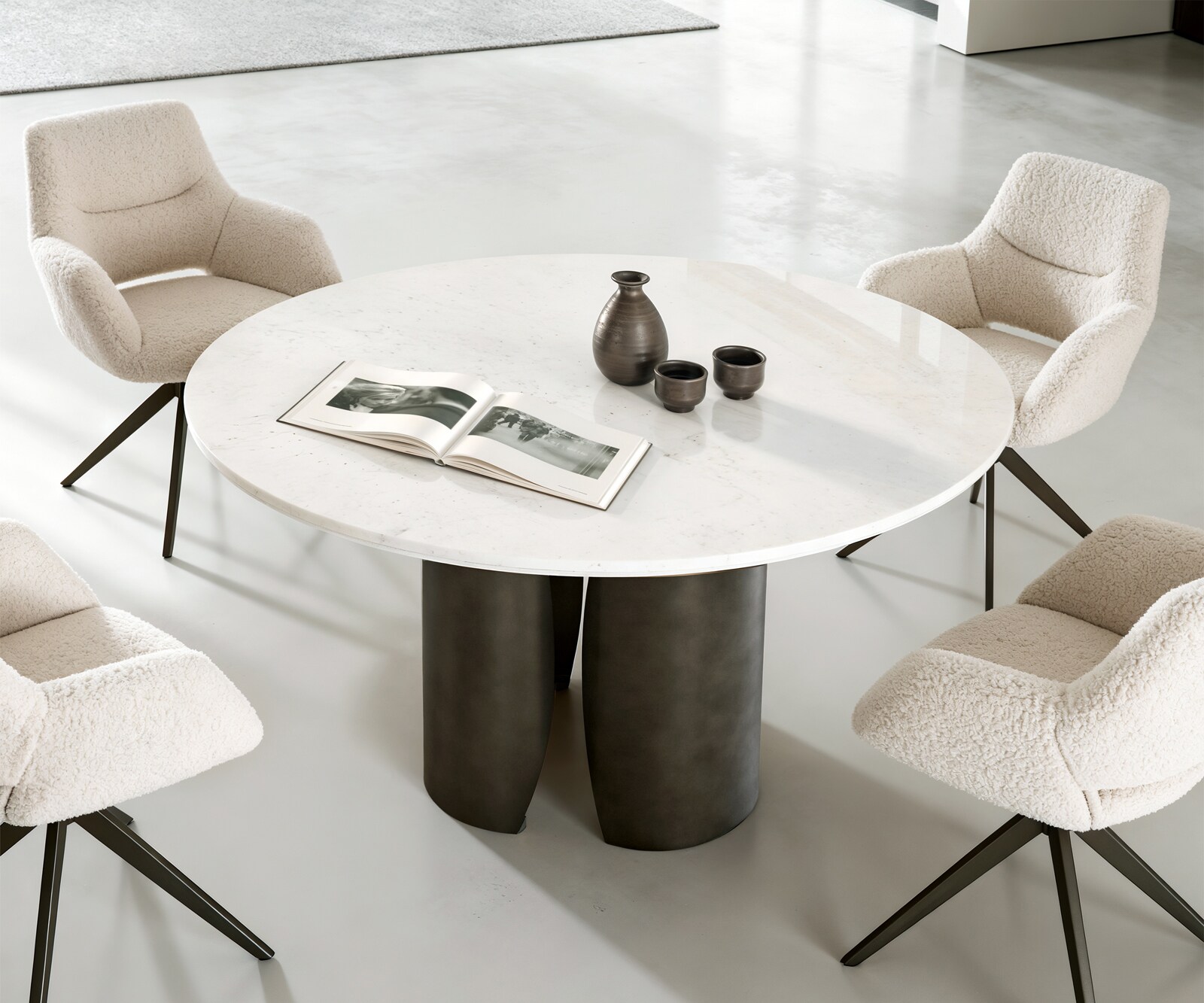 Table-de-à manger Adenza ronde 140 x 140 cm Marbre blanc Métal noir antique 5