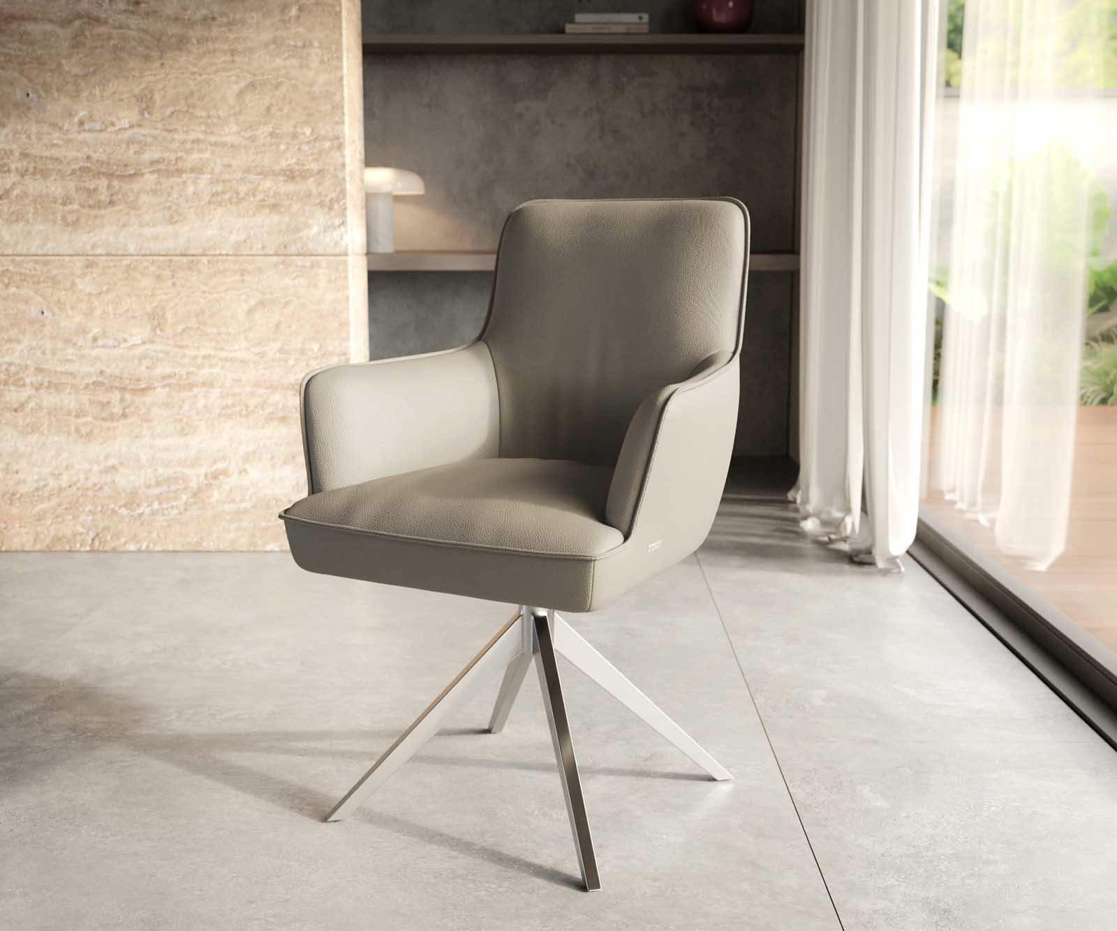 Chaise-pivotante Heira-Flex avec accoudoirs cuir de vache couleur boue pied croisé large acier inoxydable brossé pivotement sur 360° ressorts ensachés