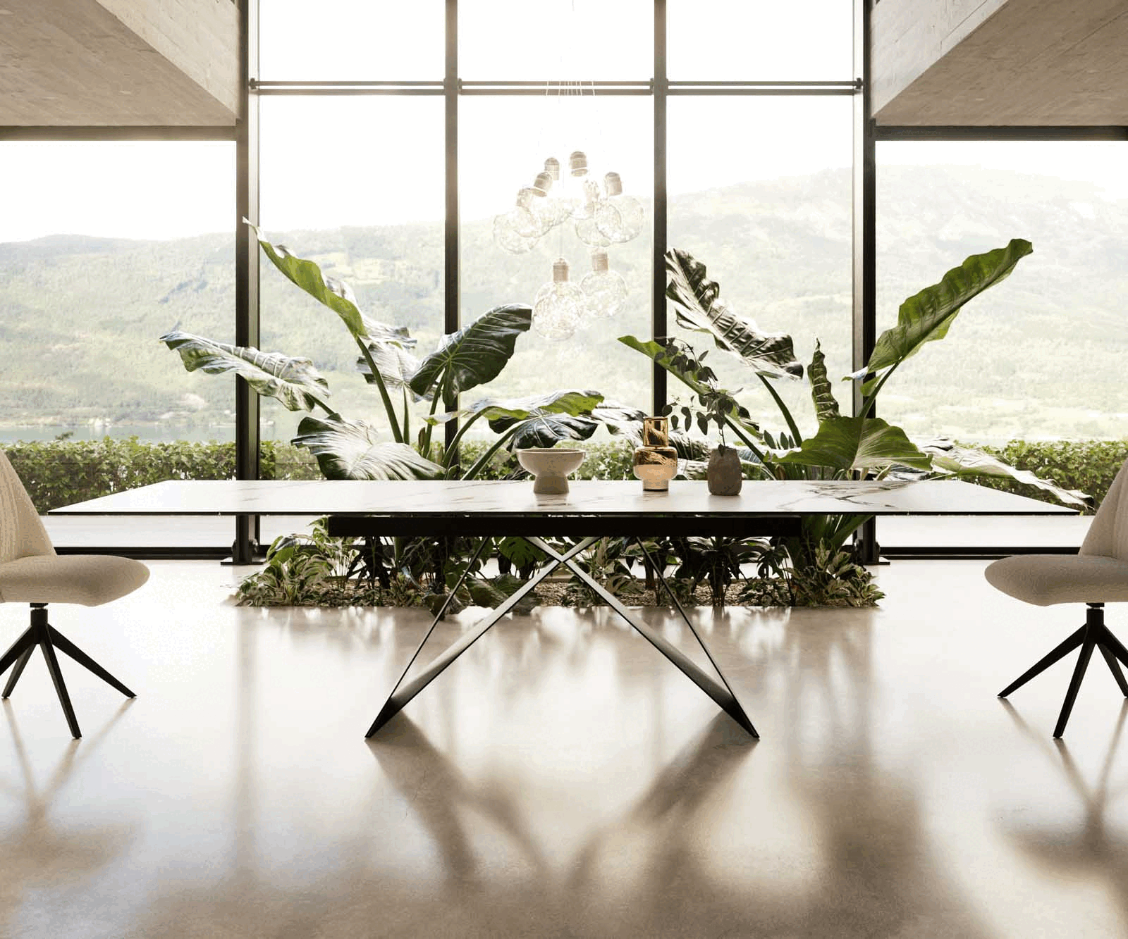 Table à manger Edge 200-300x100 céramique Calacatta Luxe blanc-doré-gris cadre en V acier plat noir extensible 1