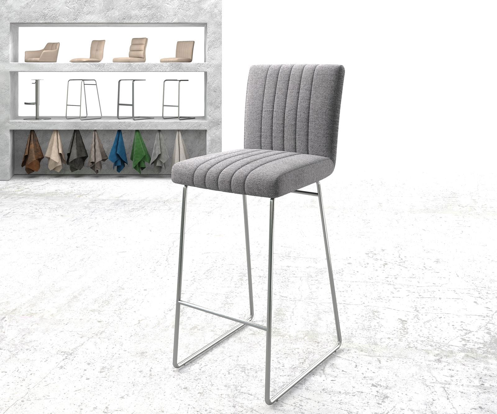 Chaise-de-bar Luiga-Flex tissu texturé gris clair cadre de patins acier inoxydable Chaise-de-bar Luiga-Flex tissu texturé gris clair cadre de patins acier inoxydable