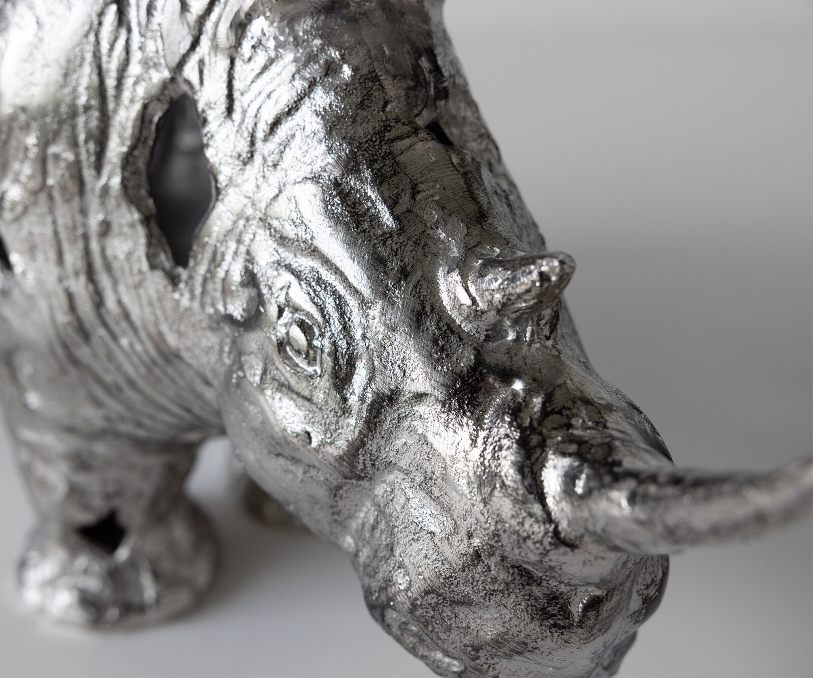 Figurine Rinoro l53 x P19 x H30 cm Aluminium Platin Faite main 3
