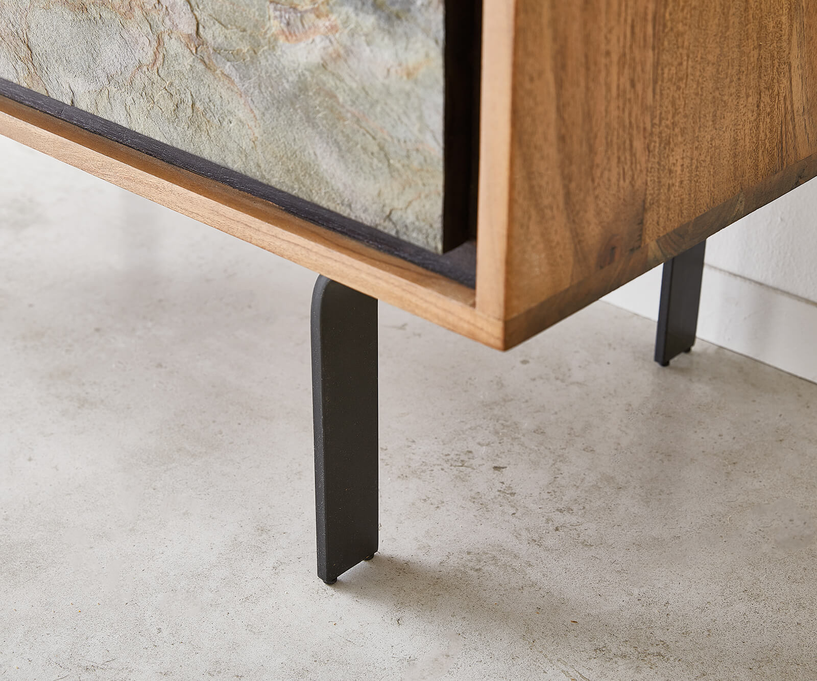 Buffet-haut Juwelo 88x135 cm acacia naturel avec placage de pierre  8