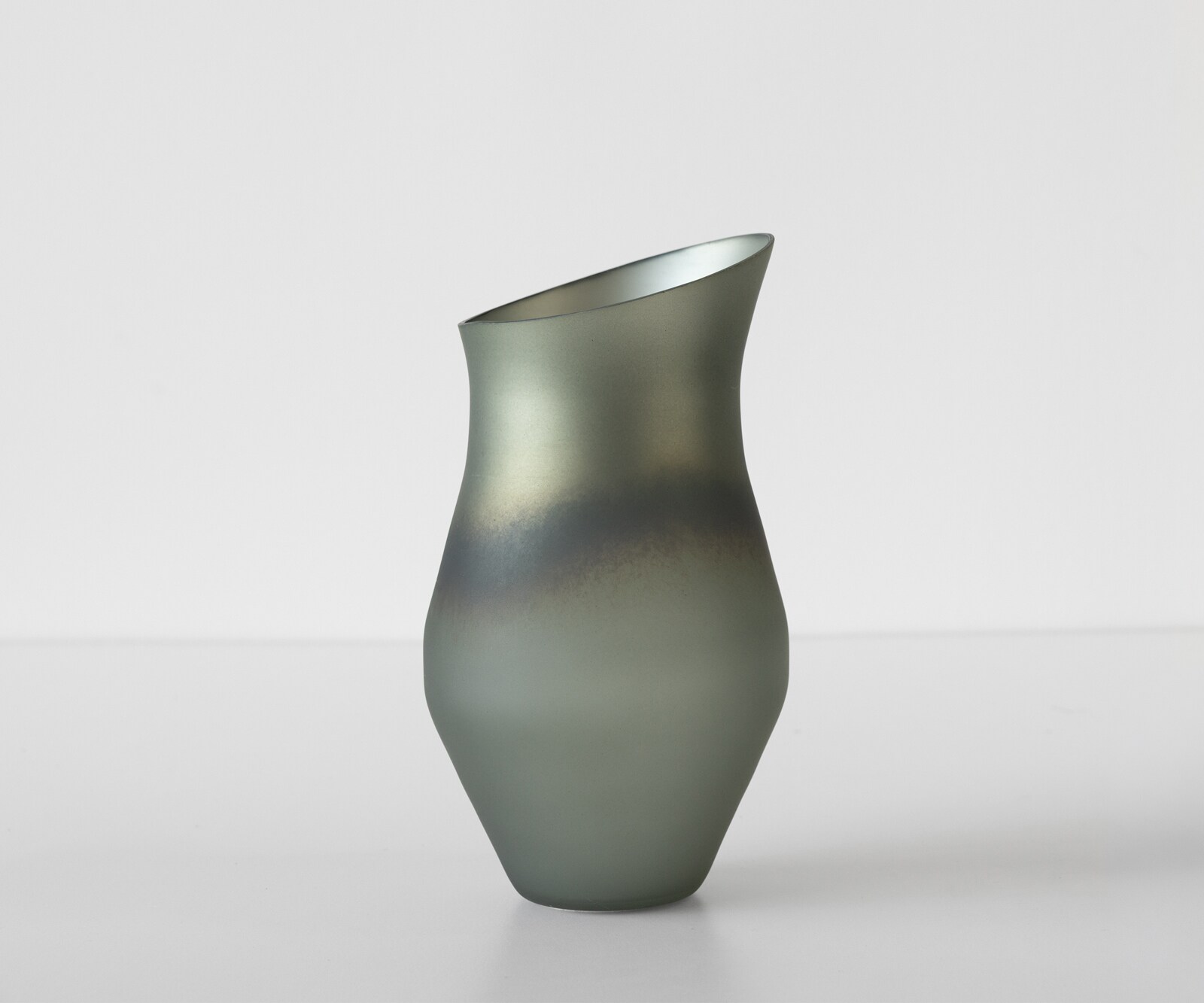 Vase Curvia l18 x P11 x H41 cm Verre Aurora Soufflé à la bouche 1