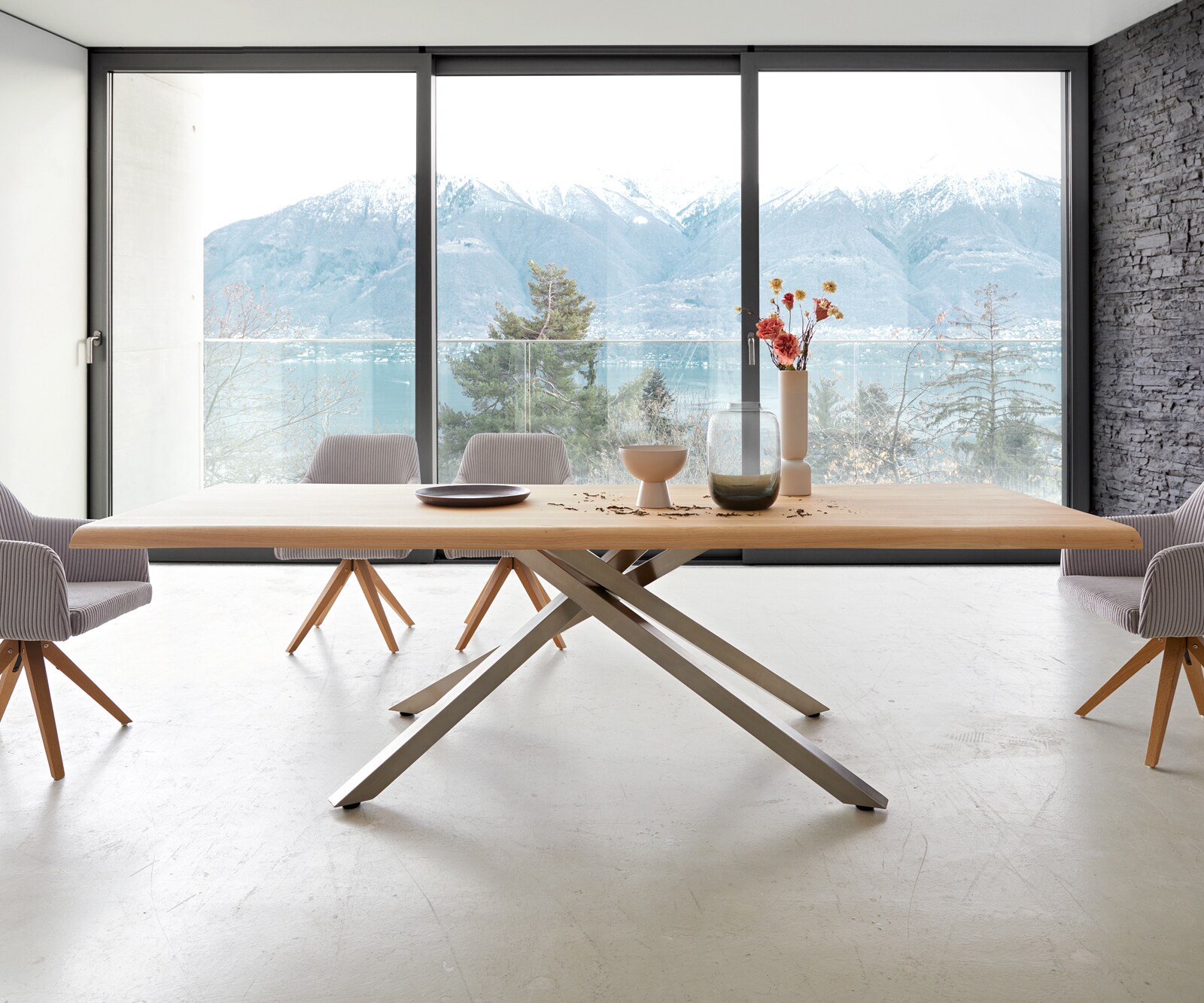 Table à manger Edge 260x100 chêne nature cadre croisé rectangle acier inoxydable Live-Edge 1