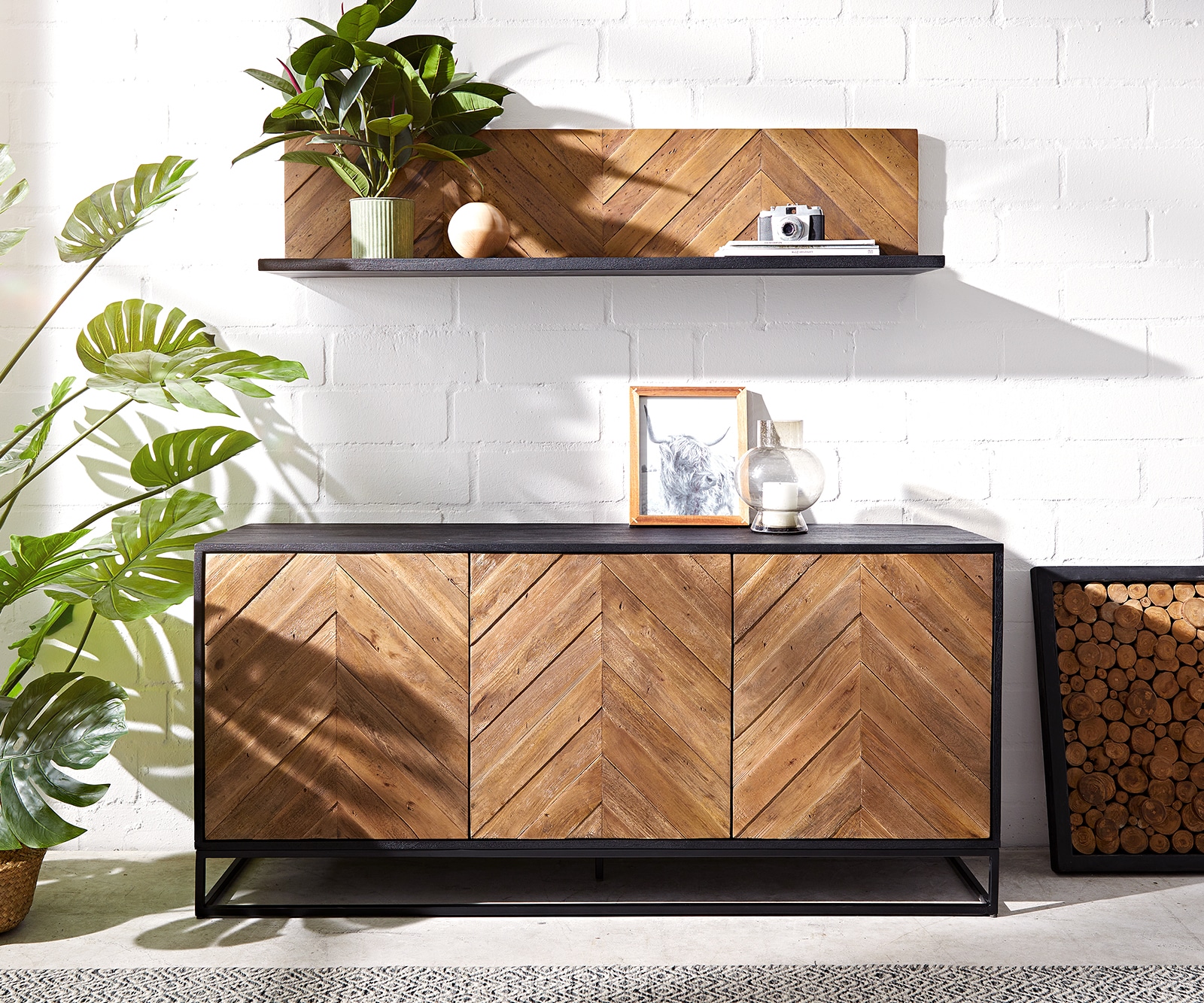 Buffet Famke 145 cm mangue teck 3 portes 1 Buffet Famke 145 cm mangue teck 3 portes 1