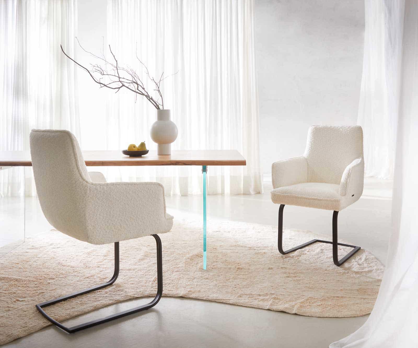 Cantilever Heira-Flex avec accoudoirs bouclé blanc pied cantilever plat noir ressorts ensachés 5 Cantilever Heira-Flex avec accoudoirs bouclé blanc pied cantilever plat noir ressorts ensachés 5