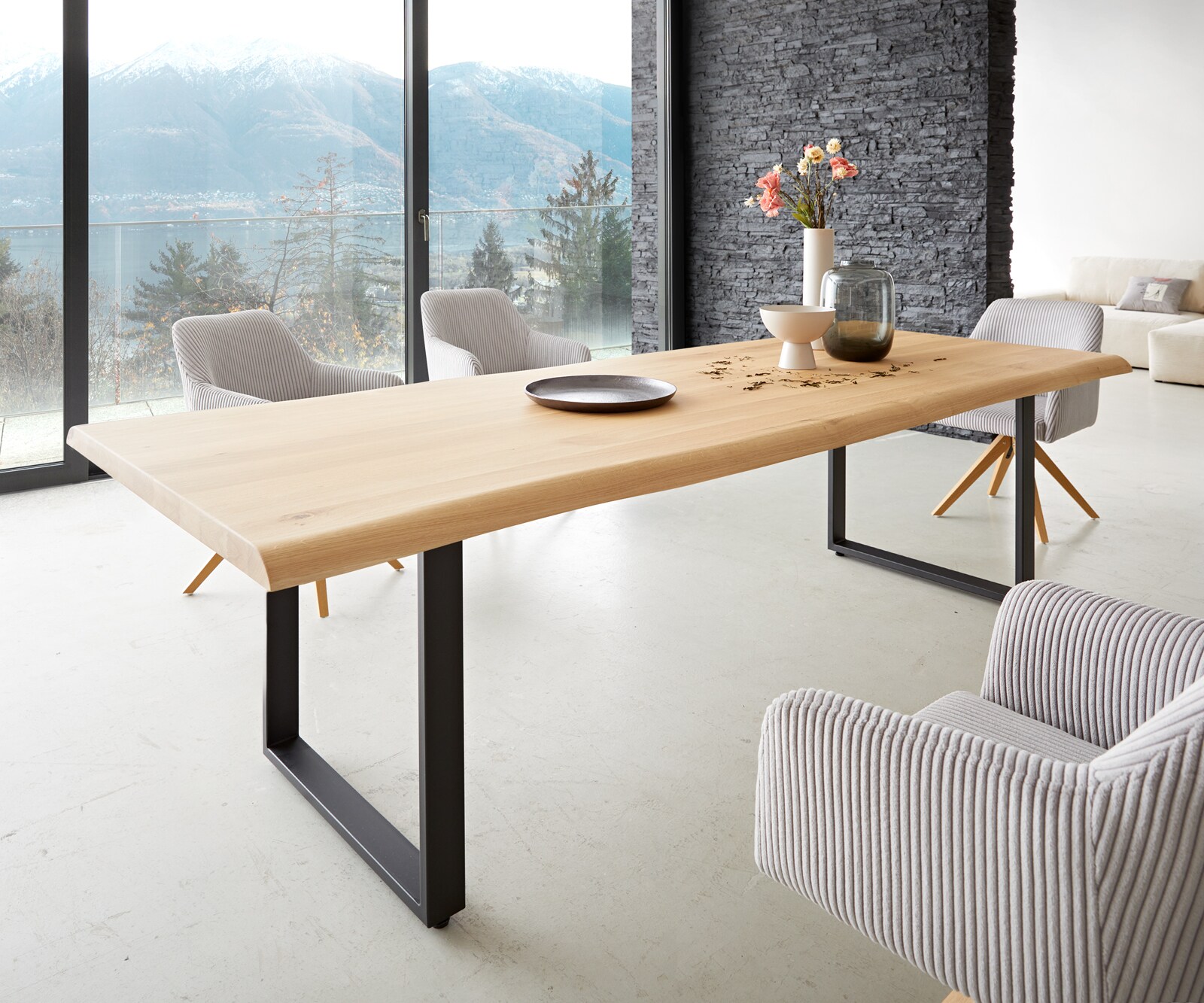Table à manger Edge 260x100 chêne nature patin noir Live-Edge