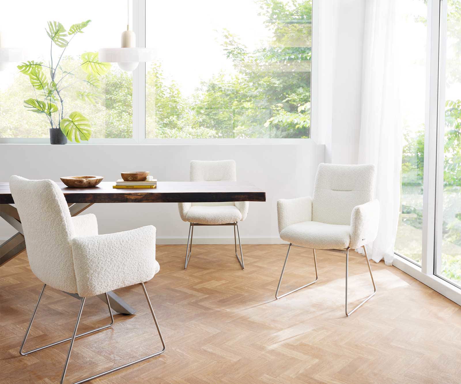 Chaise-de-salle-à-manger Jova-Flex avec accoudoirs bouclé blanc pied trapèze acier inoxydable brossé ressorts ensachés 5 Chaise-de-salle-à-manger Jova-Flex avec accoudoirs bouclé blanc pied trapèze acier inoxydable brossé ressorts ensachés 5