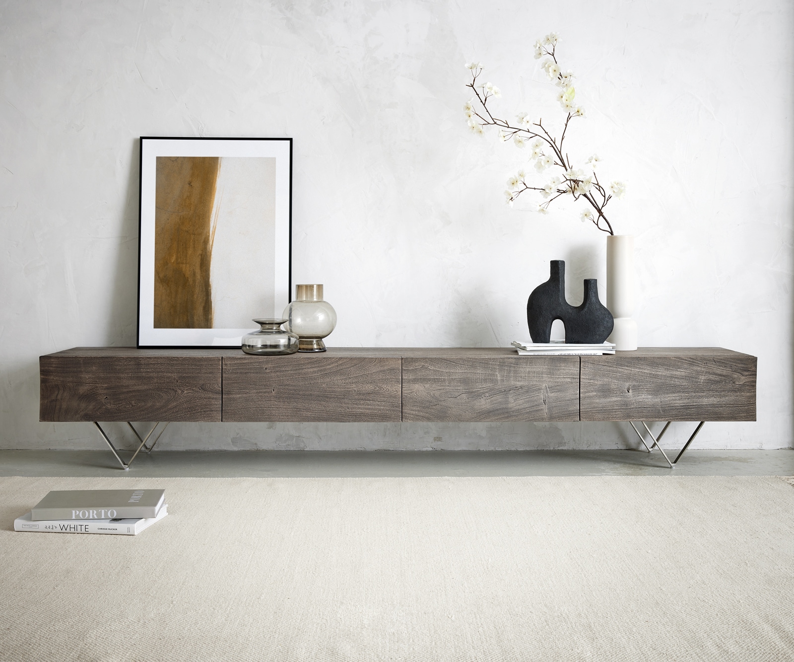 Meuble TV Wyatt 220 cm acacia platine 4 tiroirs pied en V inox 1 Meuble TV Wyatt 220 cm acacia platine 4 tiroirs pied en V inox 1