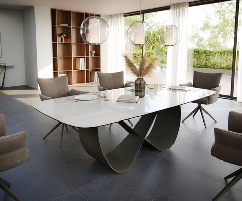 Table à manger Edge Boot 240x120 cm Céramique Onyx Champagne Infinity Métal Finition effet Titan