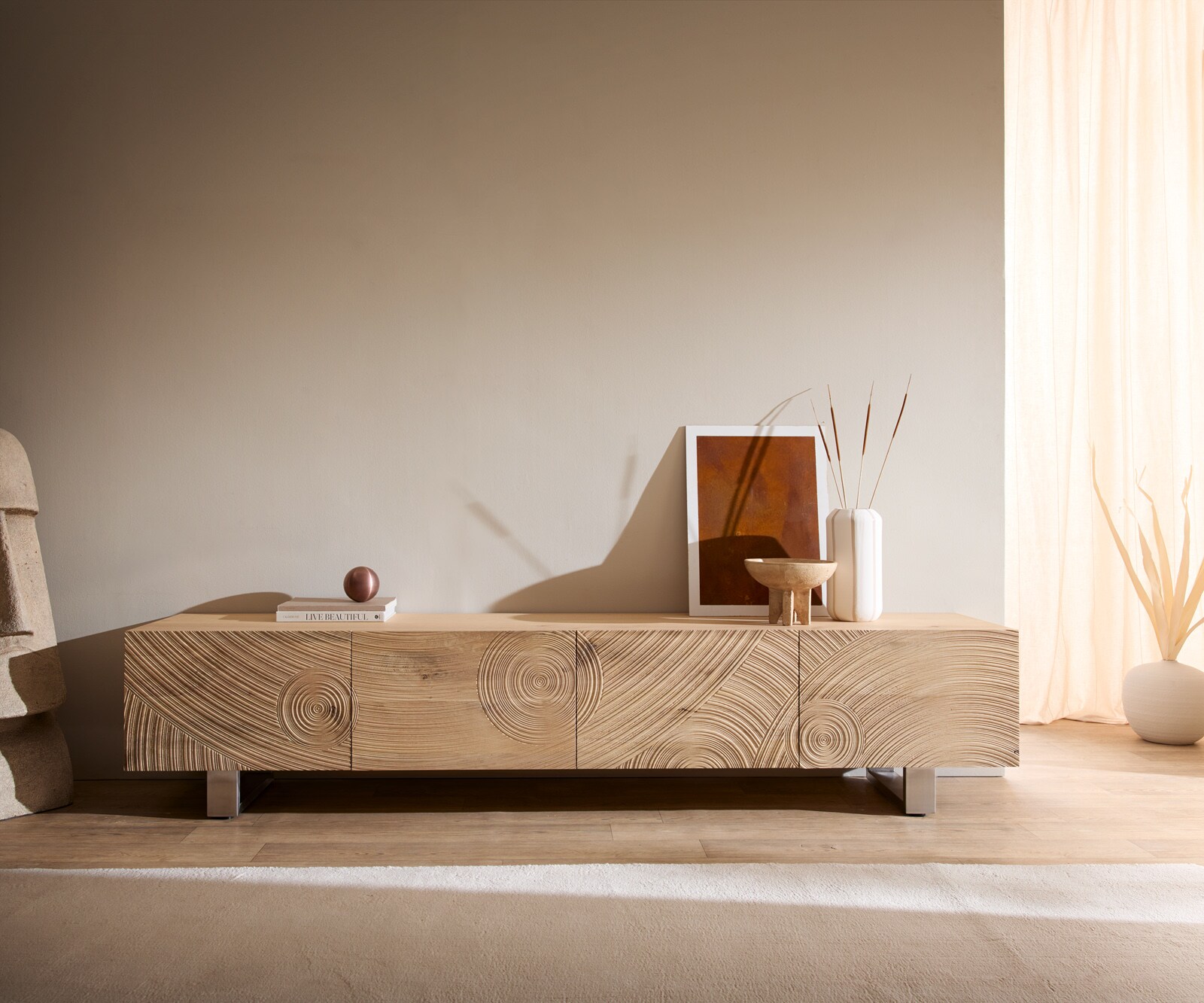 Meuble-TV  Ashara 220 cm chêne naturel effet 3D 4 portes patins en acier inoxydable brossé 1