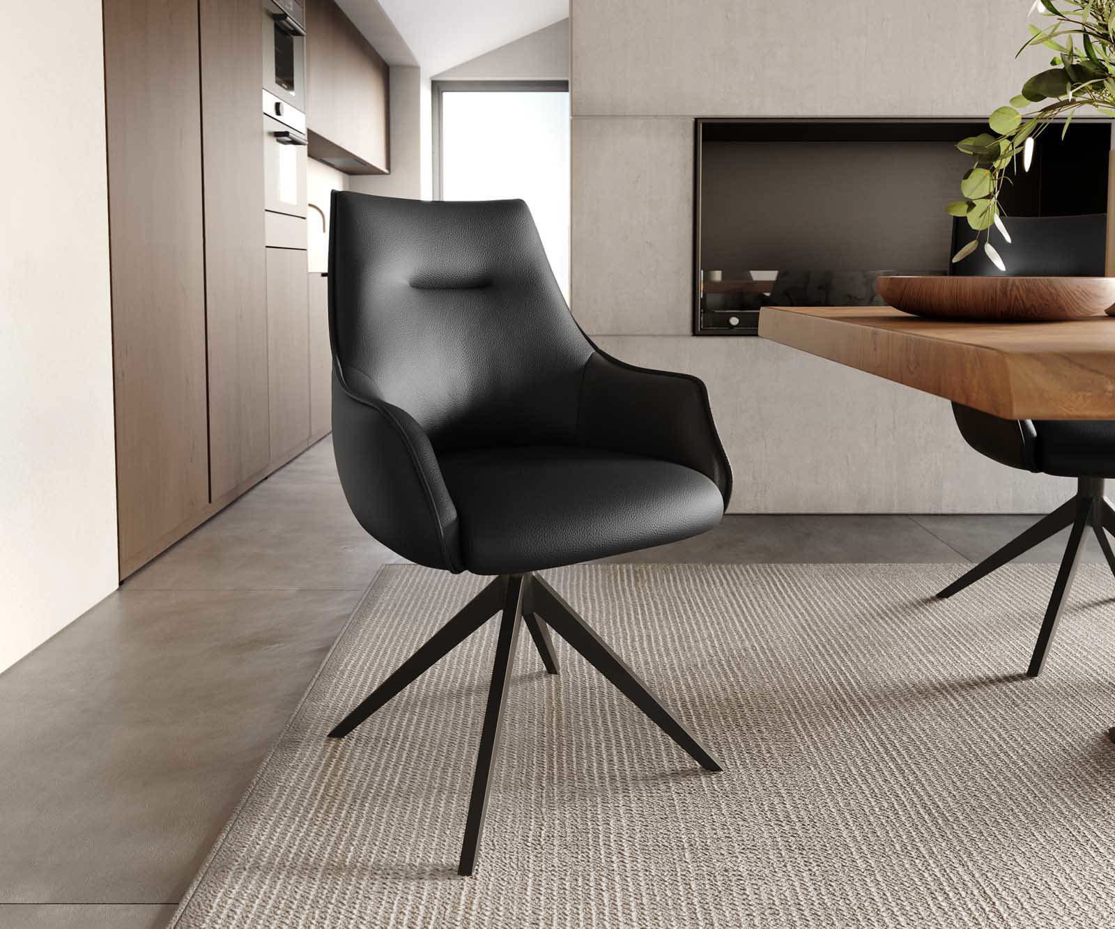 Chaise-pivotante Alja-Flex avec accoudoirs cuir de vache noir pied croisé large noir pivotement sur 360° ressorts ensachés