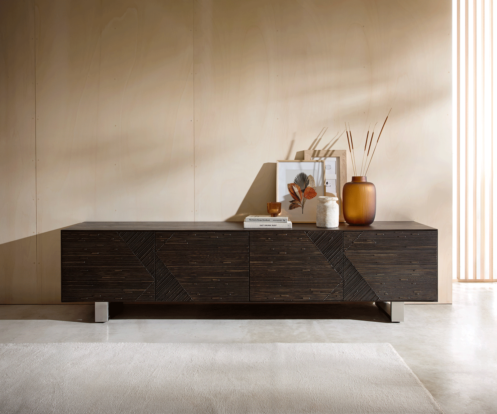 Meuble-TV Tereos 220 cm frêne brun foncé effet 3D 4 portes patins en acier inoxydable brossé 4