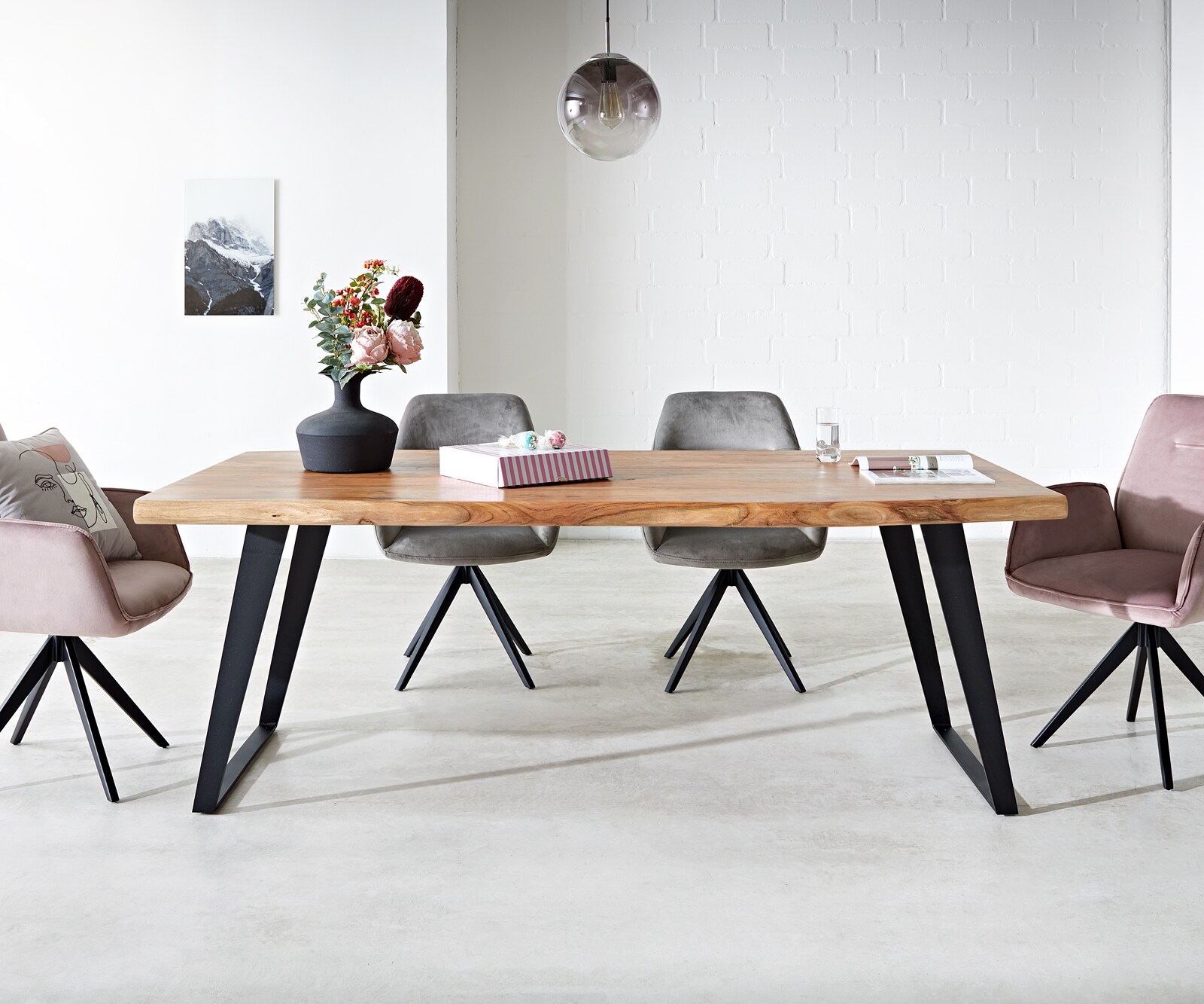 Table-à-manger Edge 200x100 XL acacia nature métal incliné Live-Edge 1