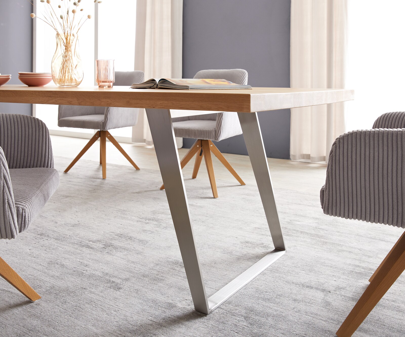Table à manger Edge 300x100 chêne nature acier inoxydable inclinée 5