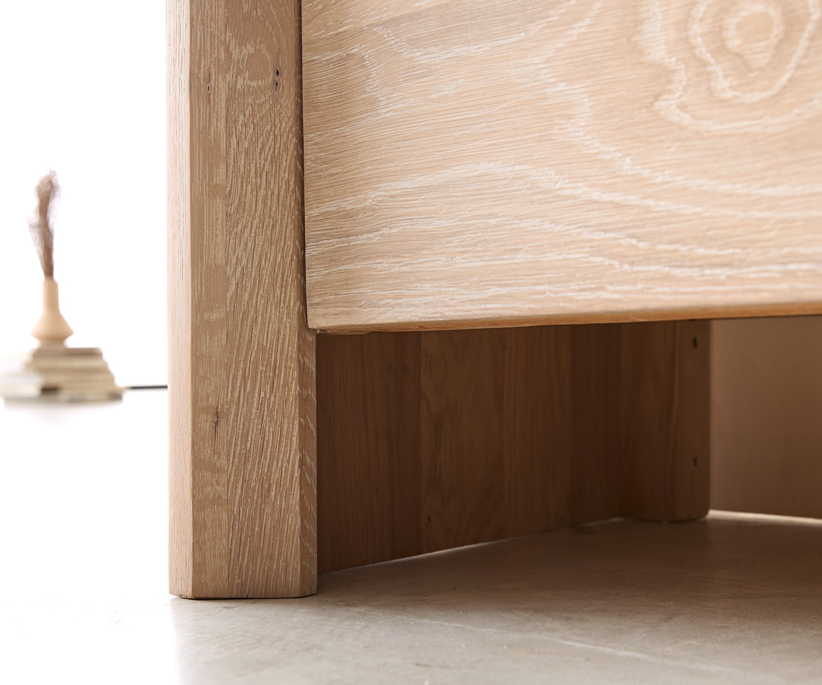 Buffet Assuan 175 cm Chêne Cérusé 4 portes 1 compartiment 8