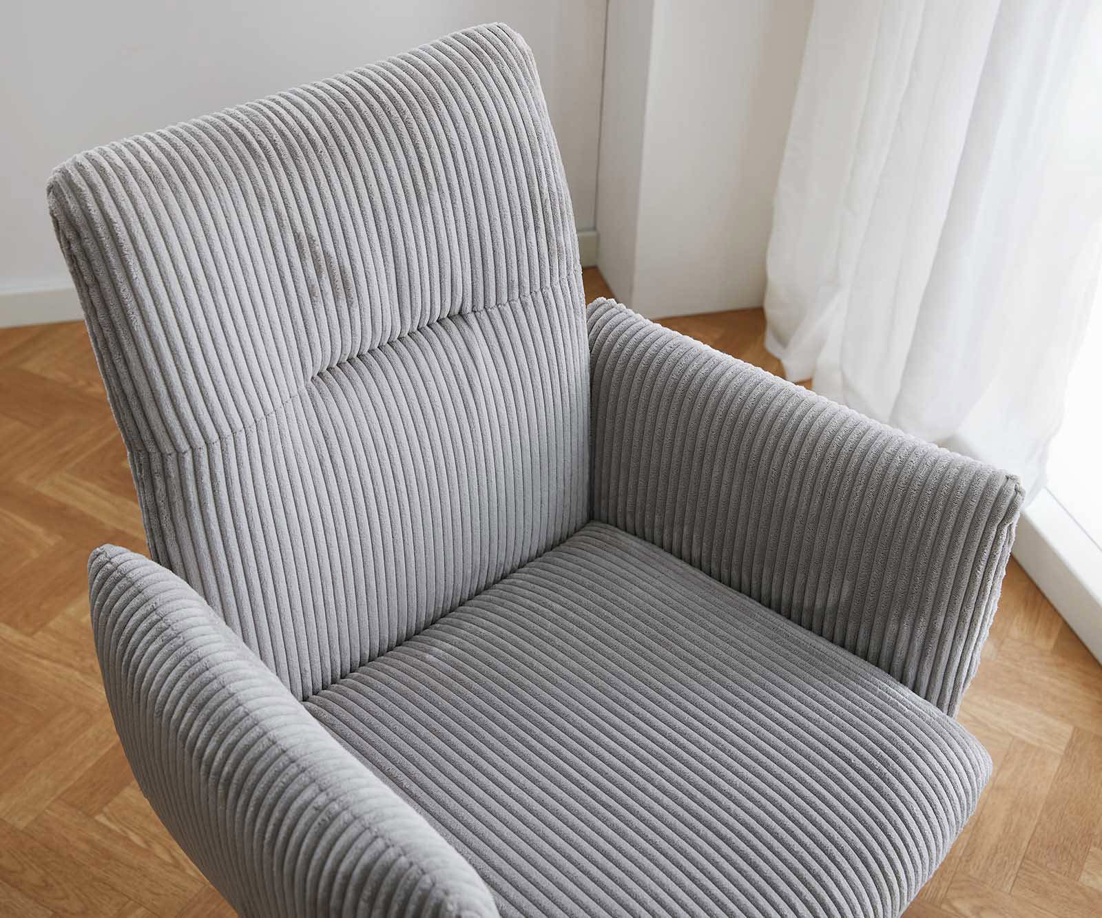 Chaise-pivotante Jova-Flex avec accoudoirs côtelé gris argenté pied croisé large noir pivotement sur 360° ressorts ensachés 3 Chaise-pivotante Jova-Flex avec accoudoirs côtelé gris argenté pied croisé large noir pivotement sur 360° ressorts ensachés 3