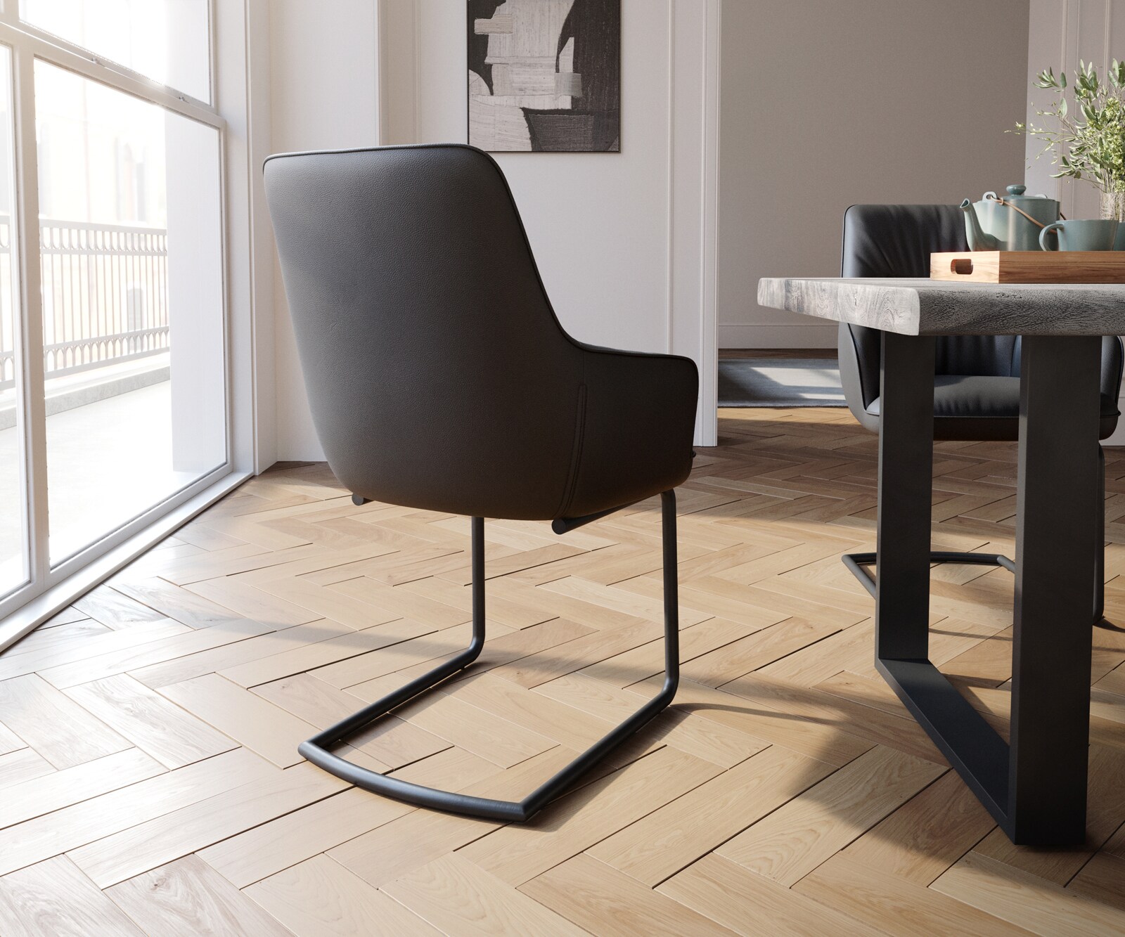 Cantilever Zelia-Flex avec accoudoirs cuir de vache noir pied cantilever rond noir ressorts ensachés 5