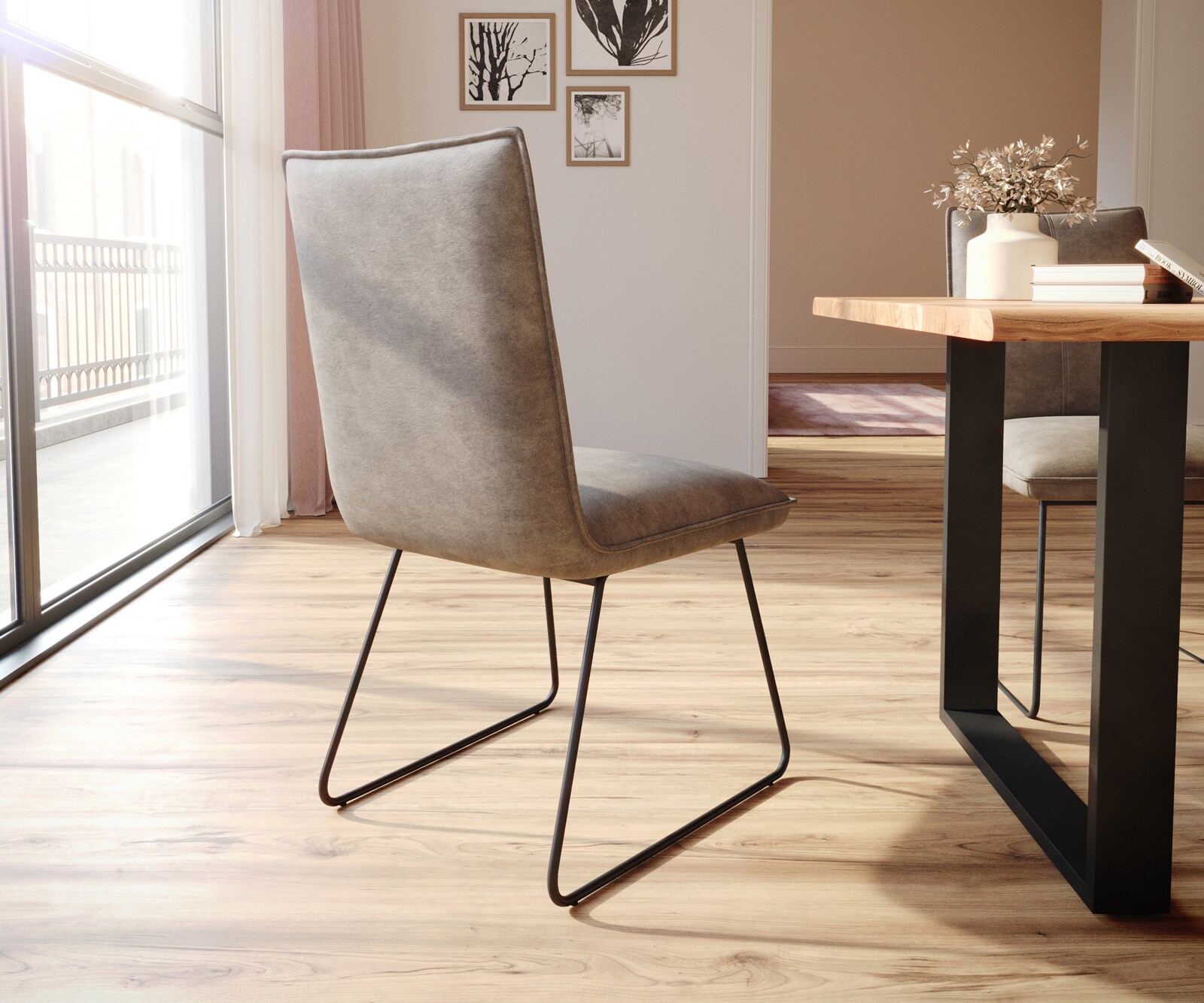 Chaise-de-salle-à-manger Lelio-Flex microvelours taupe vintage pied trapèze noir ressorts ensachés 4