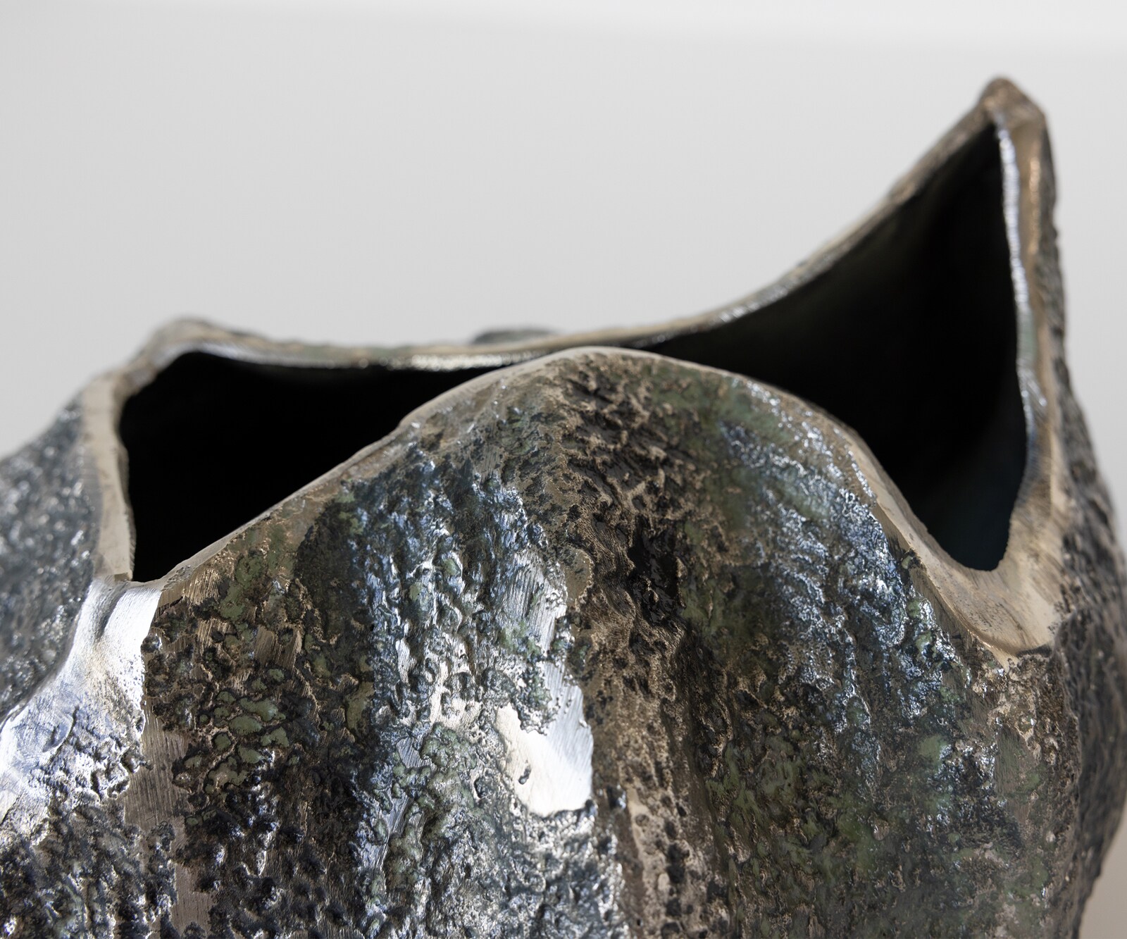 Vase Cratera l29 x P24 x H19 cm Aluminium Verde Antico Fait main 5