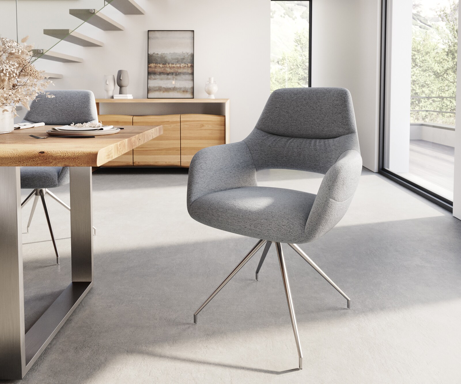 Chaise-de-salle-à-manger Yago-Flex avec accoudoirs tissu texturé gris clair pied croisé conique acier inoxydable brossé ressorts ensachés