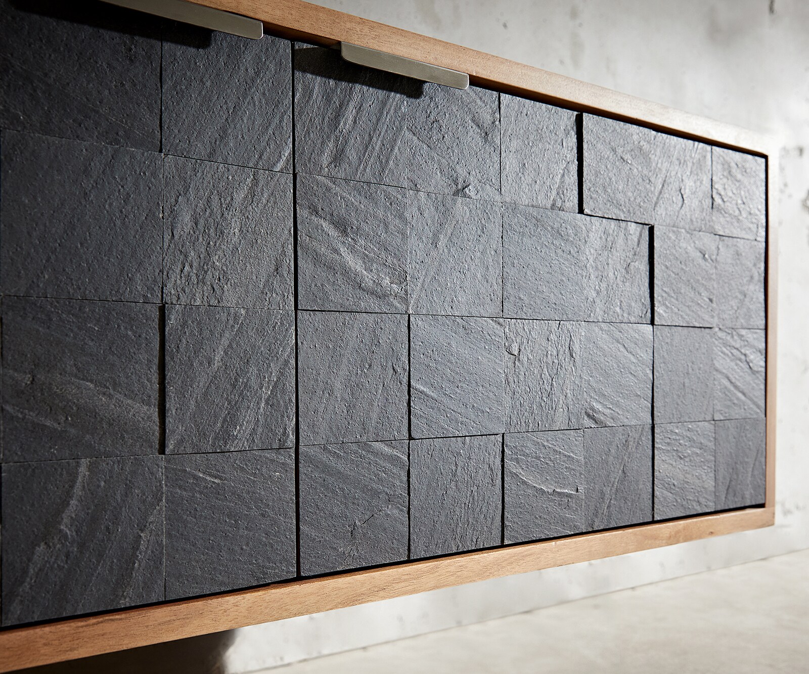 Meuble-TV Teele 240 cm acacia naturel Schiste 4 portes flottantes 4 Meuble-TV Teele 240 cm acacia naturel Schiste 4 portes flottantes 4