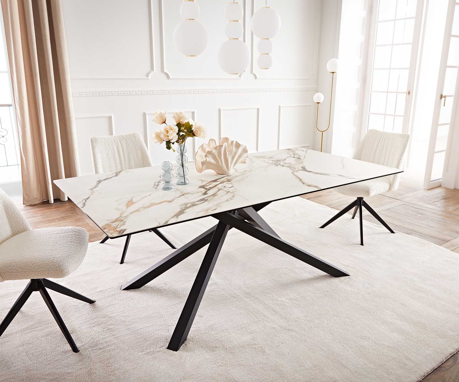 Table à manger Edge 200x100 céramique Calacatta Luxe blanc-doré-gris cadre croisé rectangulaire noir 1 Table à manger Edge 200x100 céramique Calacatta Luxe blanc-doré-gris cadre croisé rectangulaire noir 1