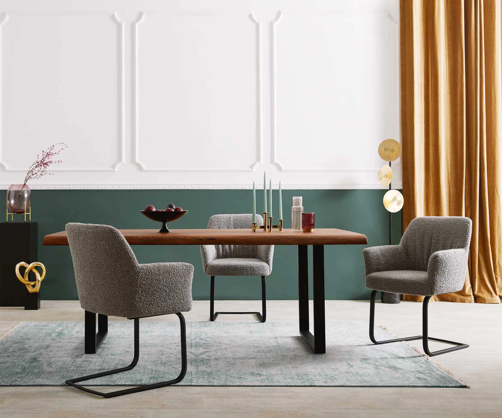 Cantilever Xana-Flex avec accoudoirs bouclé gris argenté pied cantilever plat noir ressorts ensachés 5