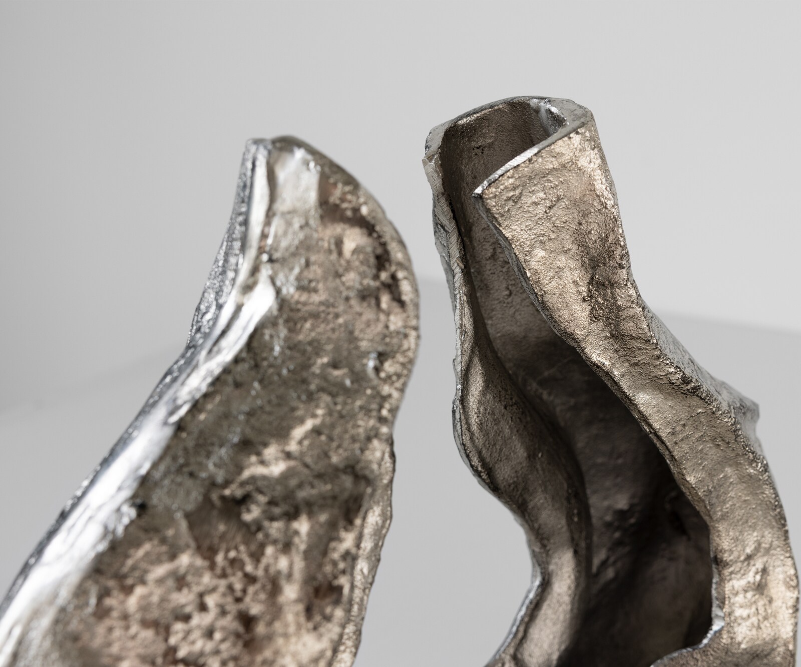 Sculpture Nexora l40 x P15 x H33 cm Aluminium Platin Faite main 5