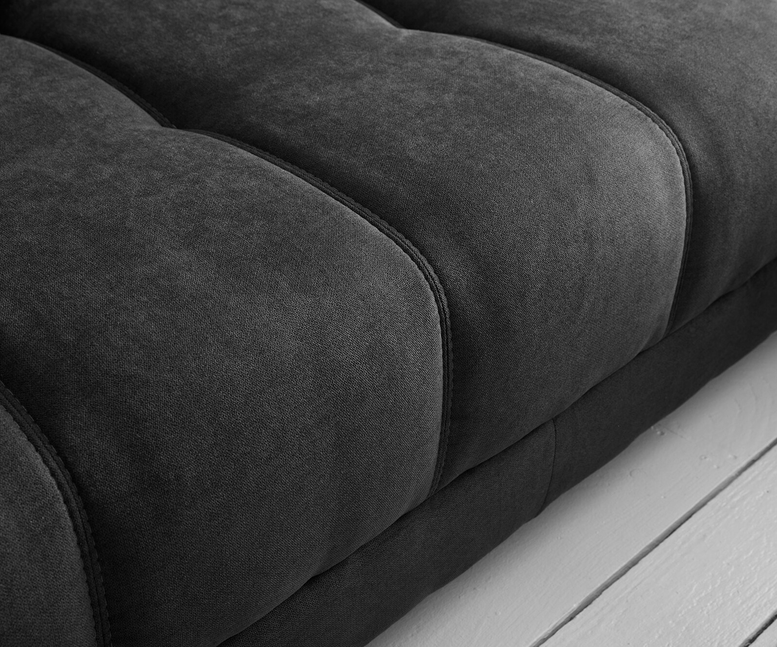 Canapé-panoramique Josea 300x220 cm microfibre noir Recamière à droite 2 Canapé-panoramique Josea 300x220 cm microfibre noir Recamière à droite 2