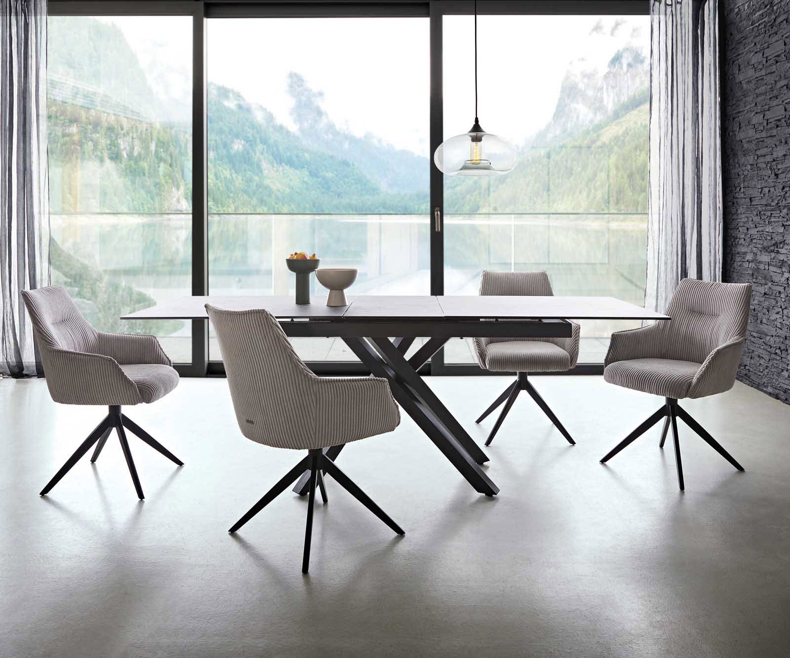 Chaise-pivotante Alja-Flex avec accoudoirs côtelé gris argenté pied croisé large noir pivotement sur 360° ressorts ensachés 5