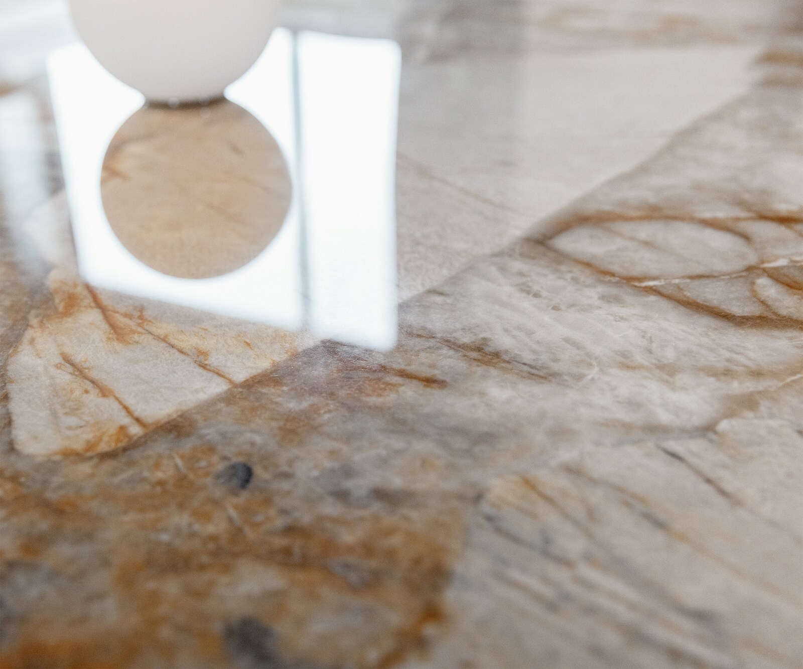 Console Edge Polygonal 140x50 cm Céramique Patagonia Poliert Spios Métal Effektfinish Titan 4